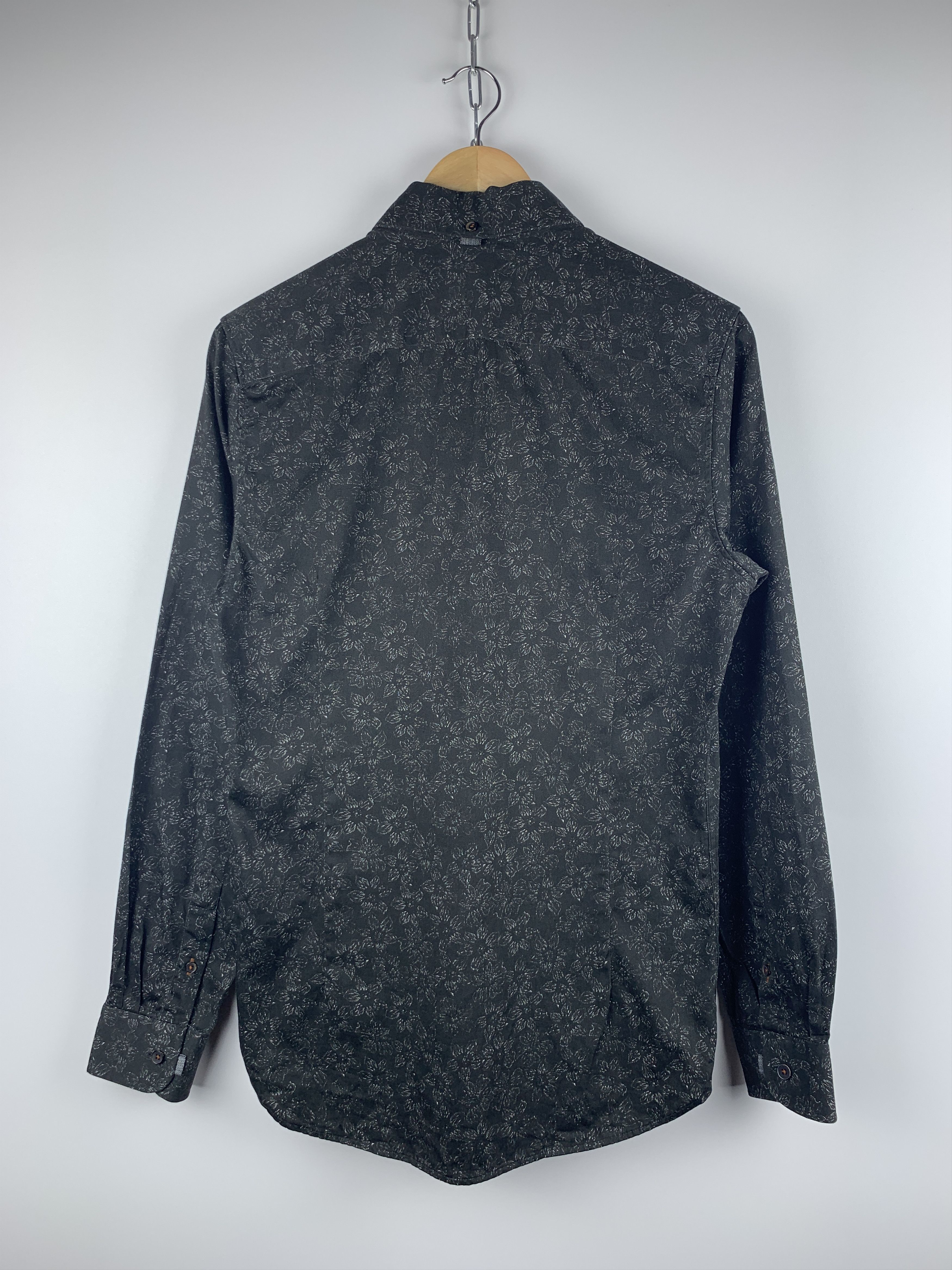 Ted Baker Ted Baker Floral Long Sleeve Shirt Button Down Size US S / EU 44-46 / 1 - 7 Thumbnail