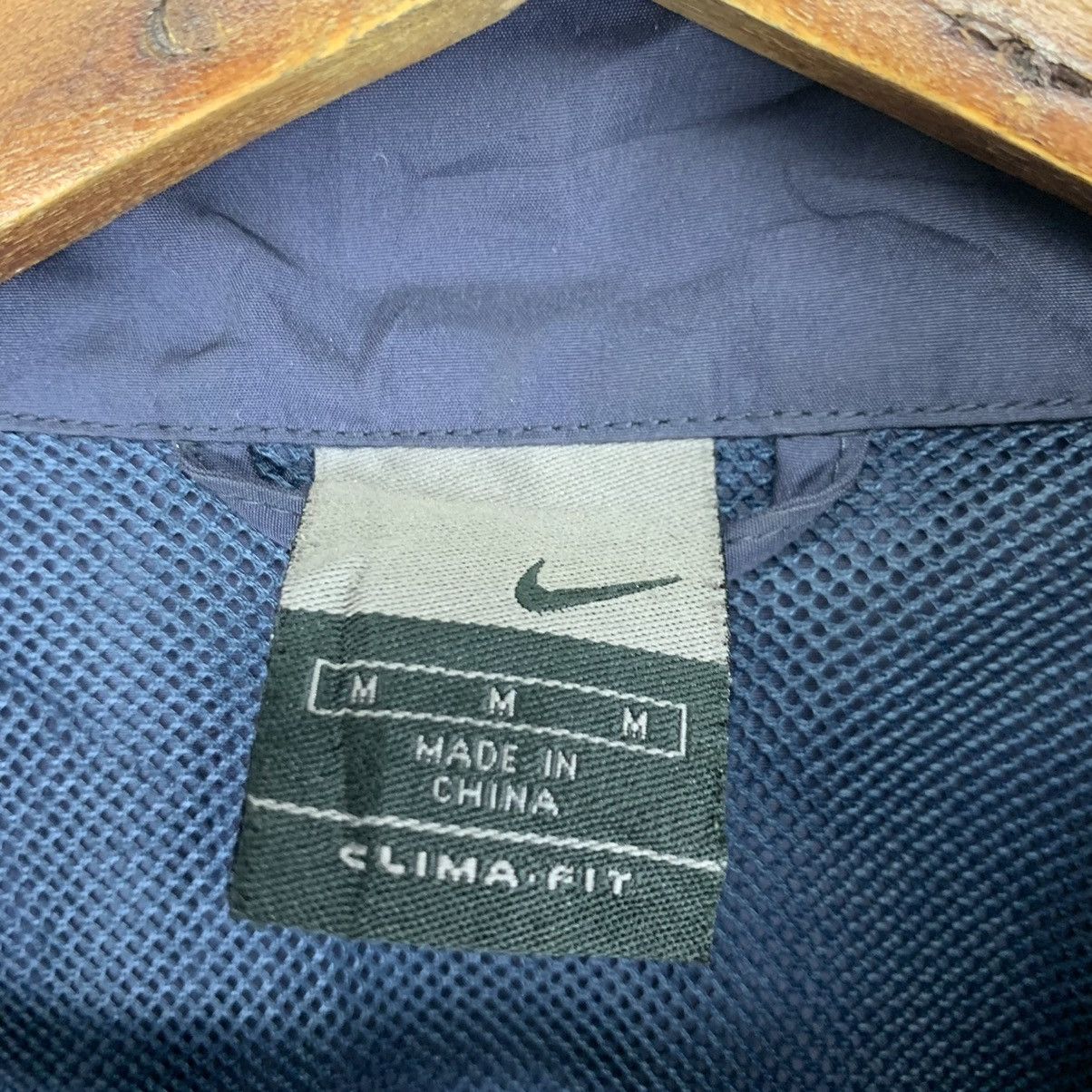 Nike Vintage Nike Swoosh Windbreaker Zip Up Jacket Size US M / EU 48-50 / 2 - 7 Thumbnail