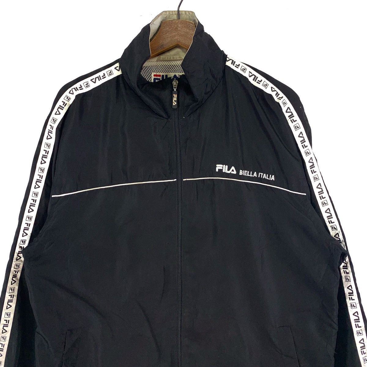 Fila Fila Windbreaker Side Tape Light Jacket Size US L / EU 52-54 / 3 - 2 Thumbnail