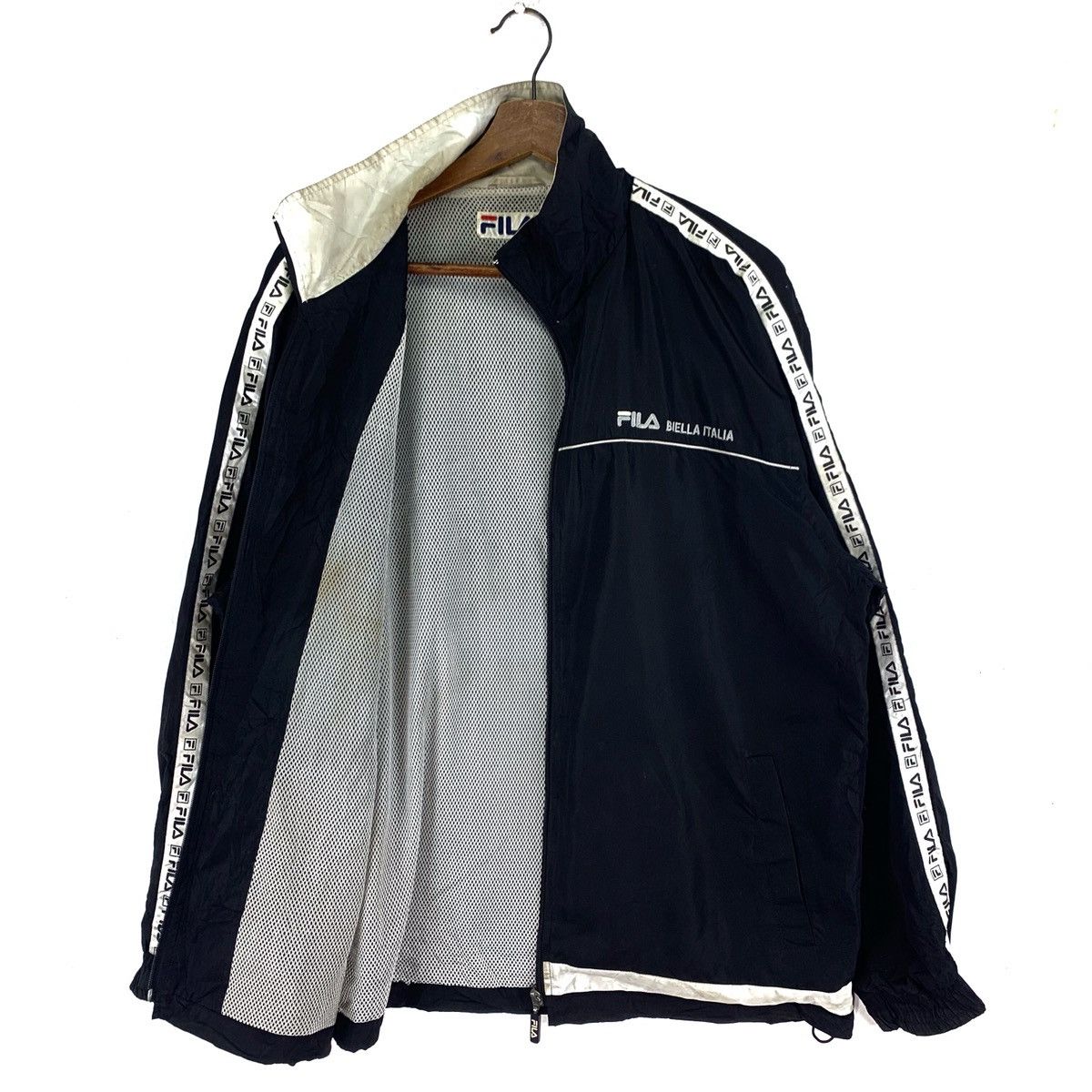 Fila Fila Windbreaker Side Tape Light Jacket Size US L / EU 52-54 / 3 - 4 Thumbnail