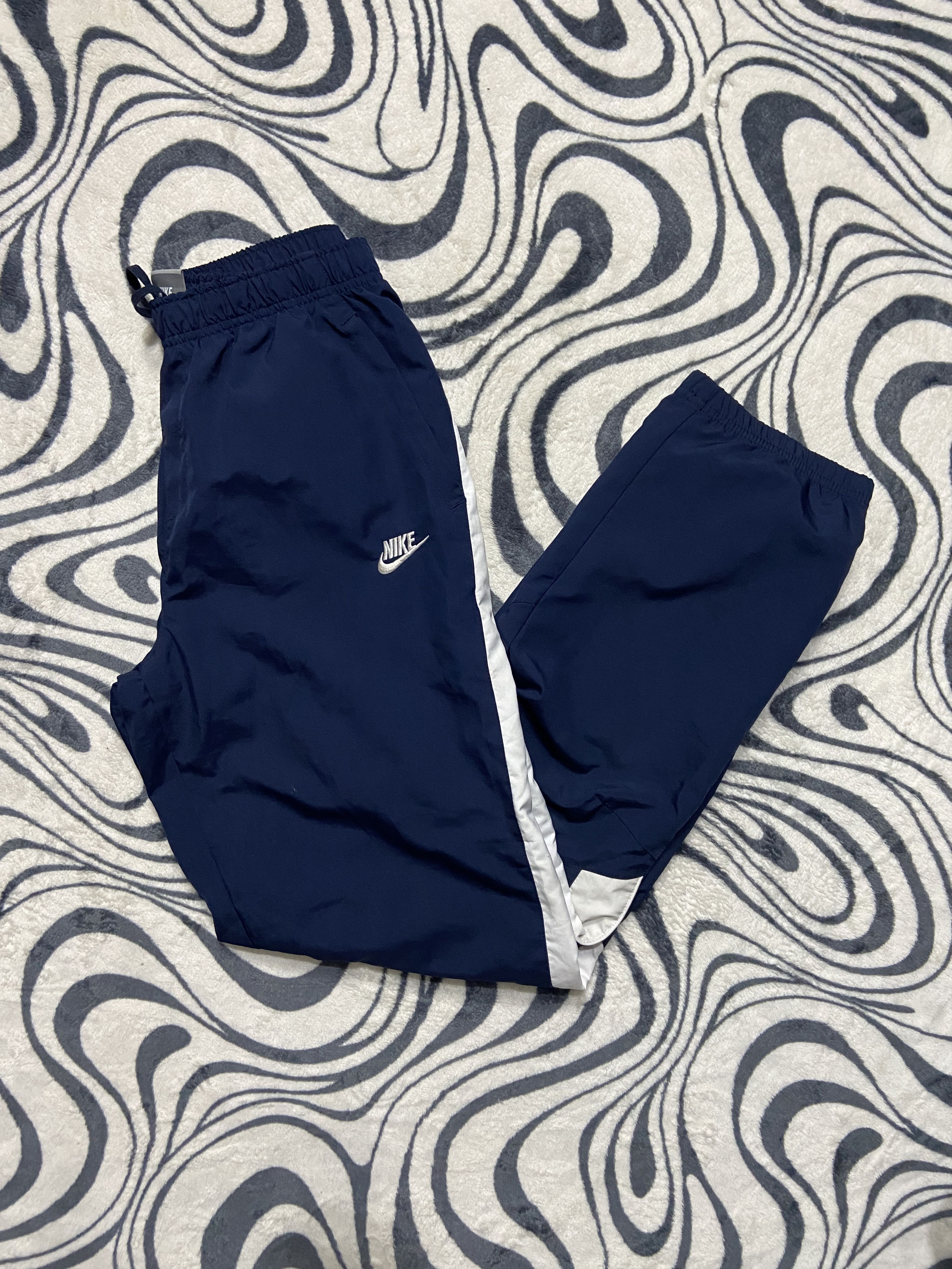 Nike Vintage Nike Mens Nylon Pants Y2K Size US 30 / EU 46 - 2 Thumbnail