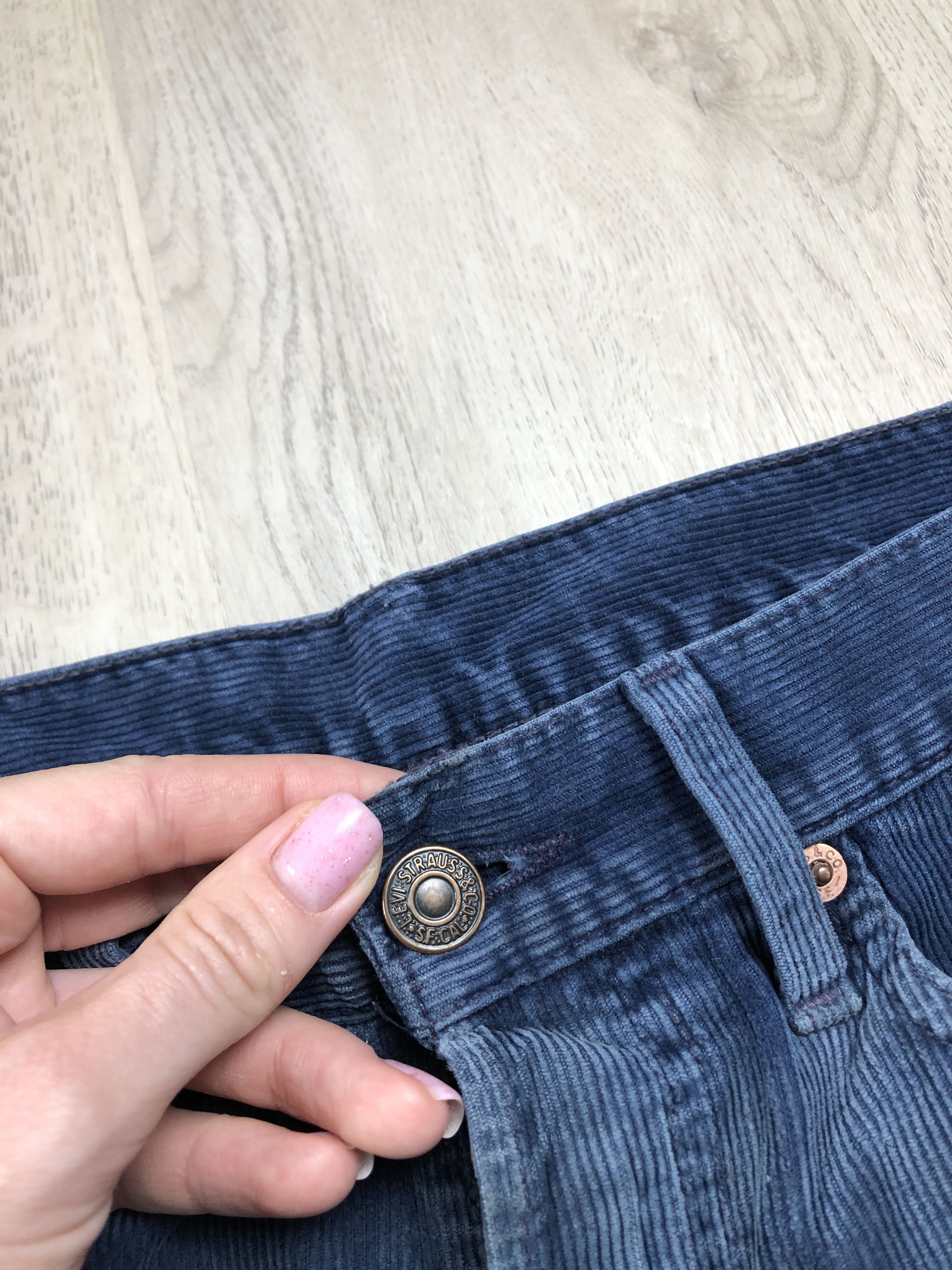 Levi's Levi's 551 Vintage Corduroy Denim Pants White Tab Jeans Size US 31 - 10 Thumbnail