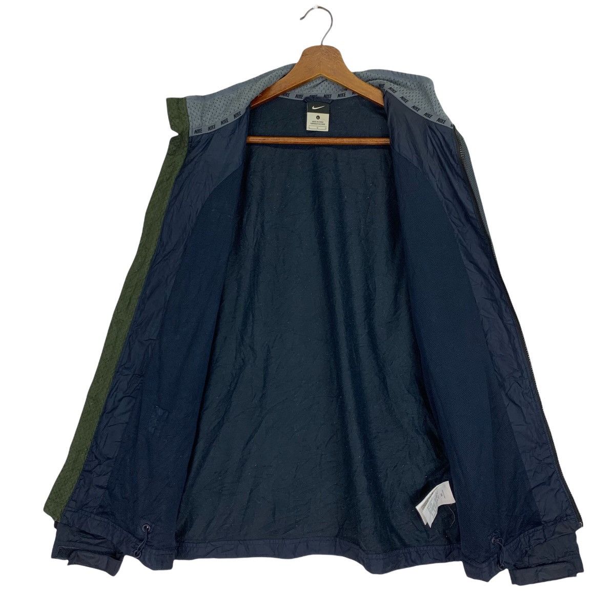 Nike Vintage 90s Nike Swoosh Windbreaker Light Jacket Size US L / EU 52-54 / 3 - 5 Thumbnail