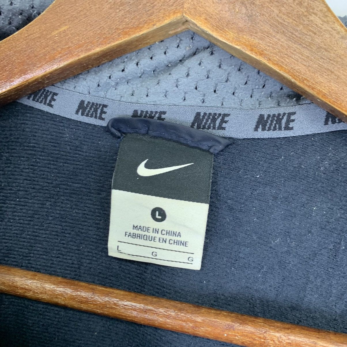 Nike Vintage 90s Nike Swoosh Windbreaker Light Jacket Size US L / EU 52-54 / 3 - 7 Thumbnail