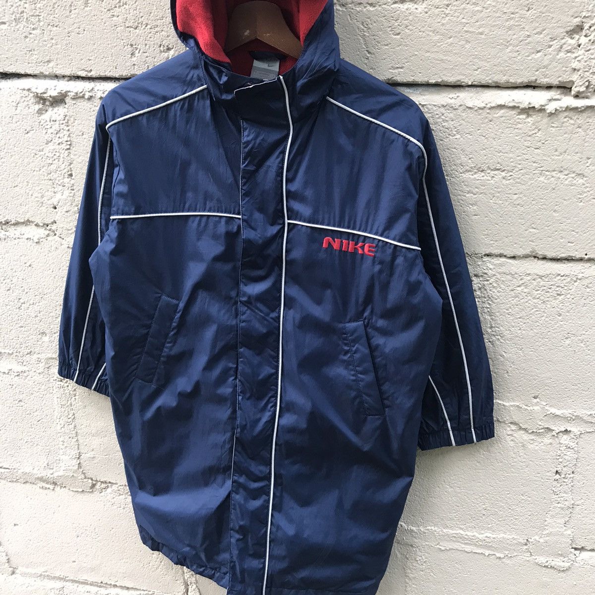 Nike Nike Hoodie Zipper Windbreaker BigLogo Jacket Size US M / EU 48-50 / 2 - 3 Thumbnail