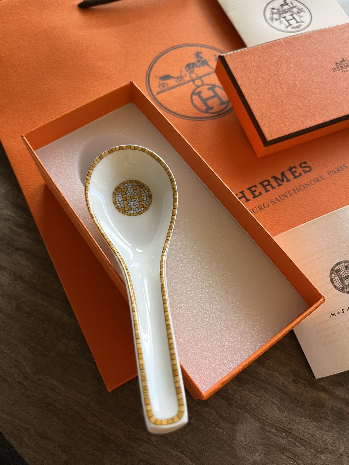 Iconic Super Classic Brand New Rare Mosaique Gold Spoon