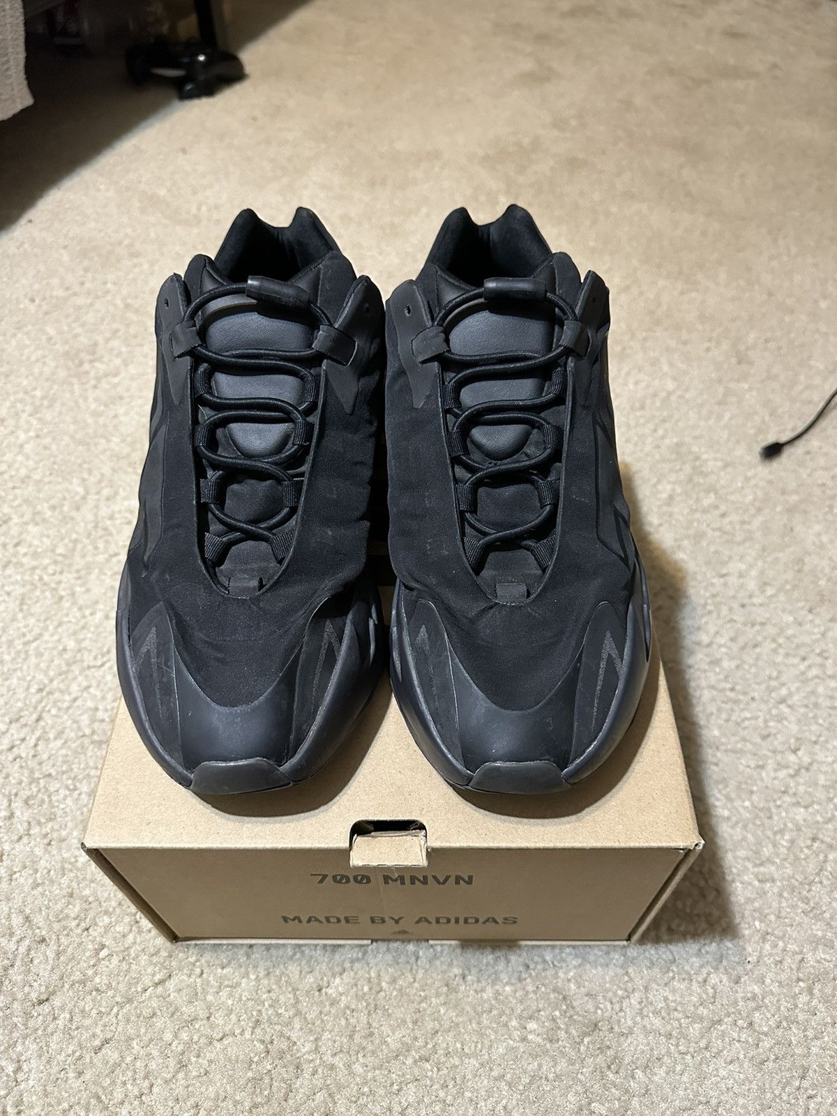 yeezy boost 350 v2 black original