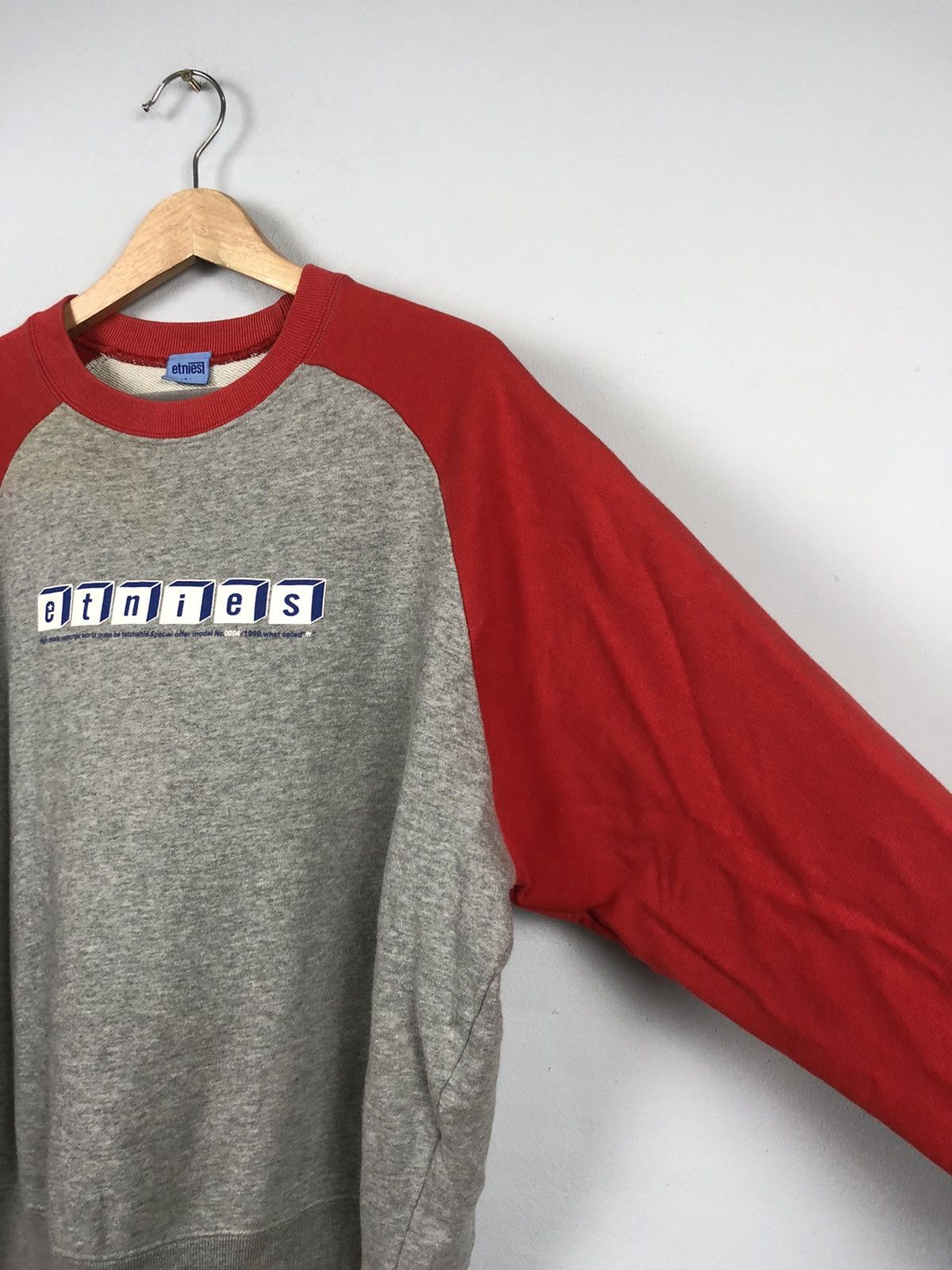 Etnies × Japanese Brand × Vintage Japanese Brand Etnies Raglan Sweatshirt Size US L / EU 52-54 / 3 - 4 Thumbnail