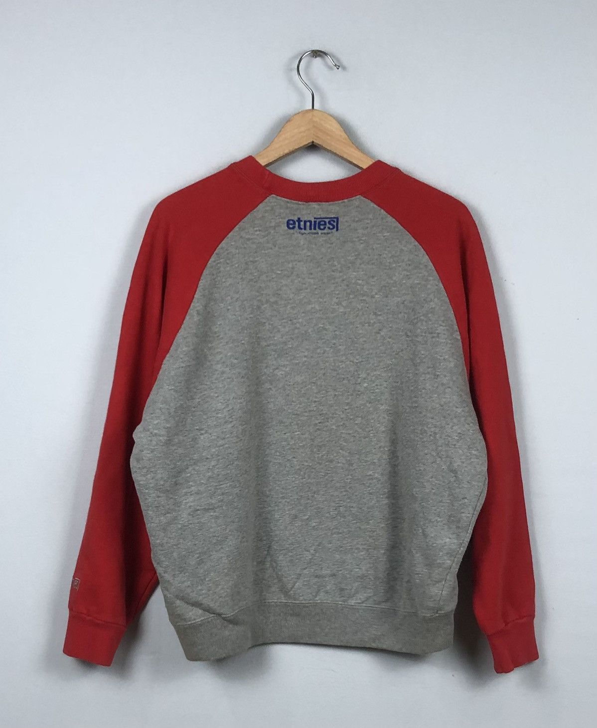Etnies × Japanese Brand × Vintage Japanese Brand Etnies Raglan Sweatshirt Size US L / EU 52-54 / 3 - 5 Thumbnail