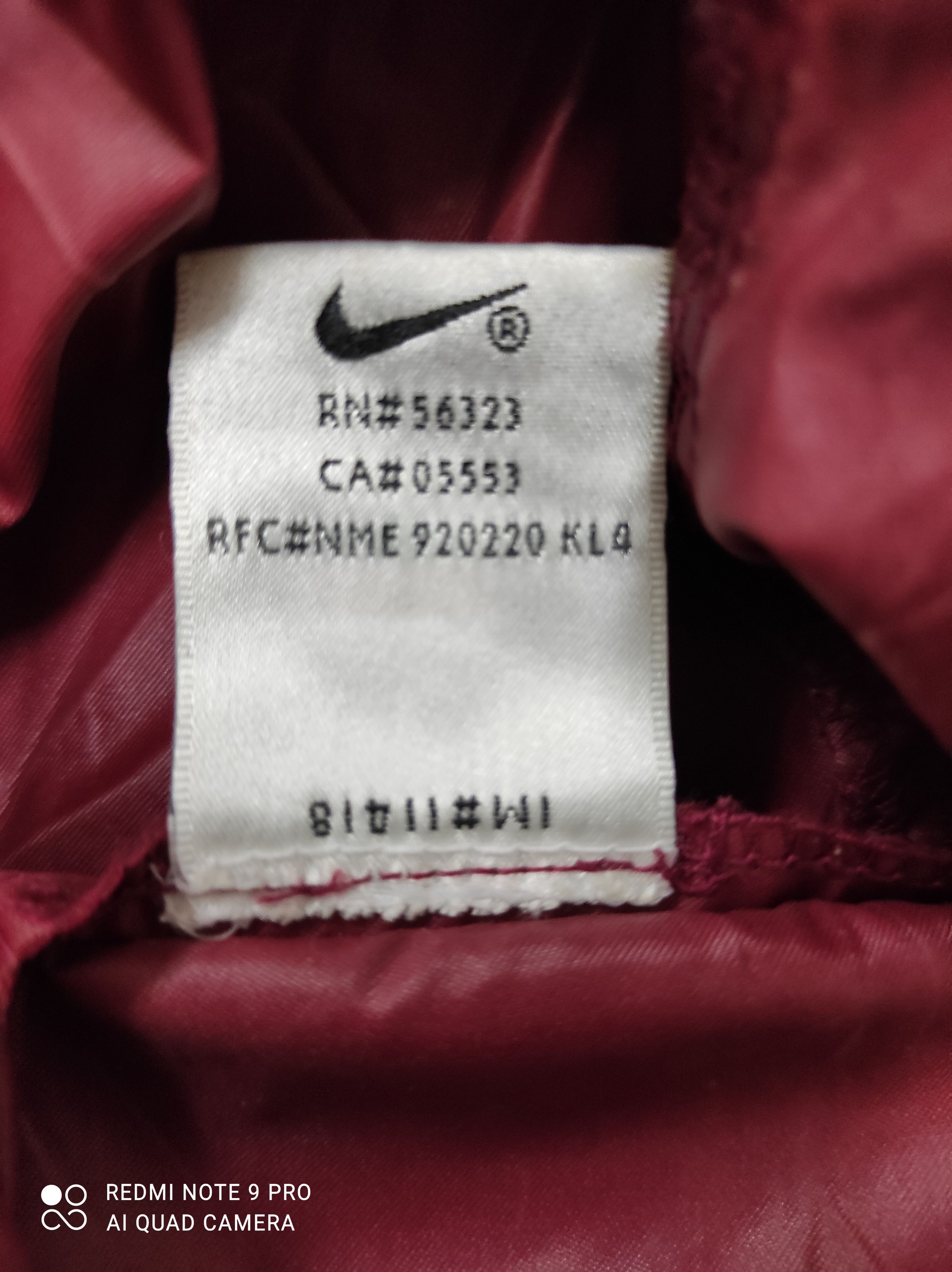 Nike 90's Vintage Nike Center Swoosh Mini Logo Size US M / EU 48-50 / 2 - 5 Thumbnail