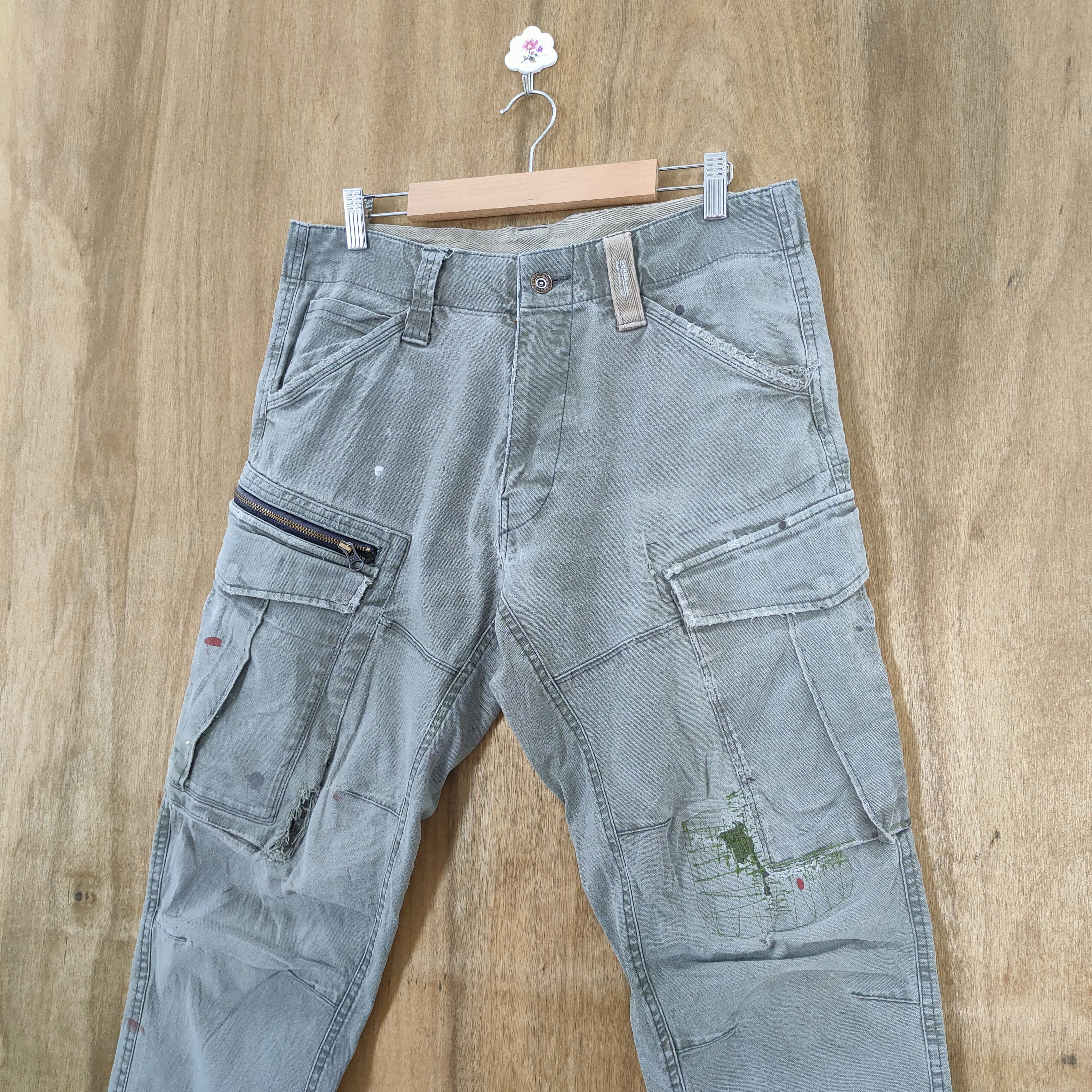 Japanese Brand VINTAGE FADED RIPPEP CARGO PANTS Size US 31 - 4 Thumbnail