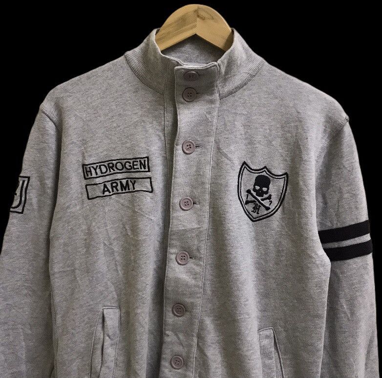 HYDROGEN × Japanese Brand × Vintage Vintage hydrogen army embroidery logo button sweater Size US M / EU 48-50 / 2 - 5 Thumbnail