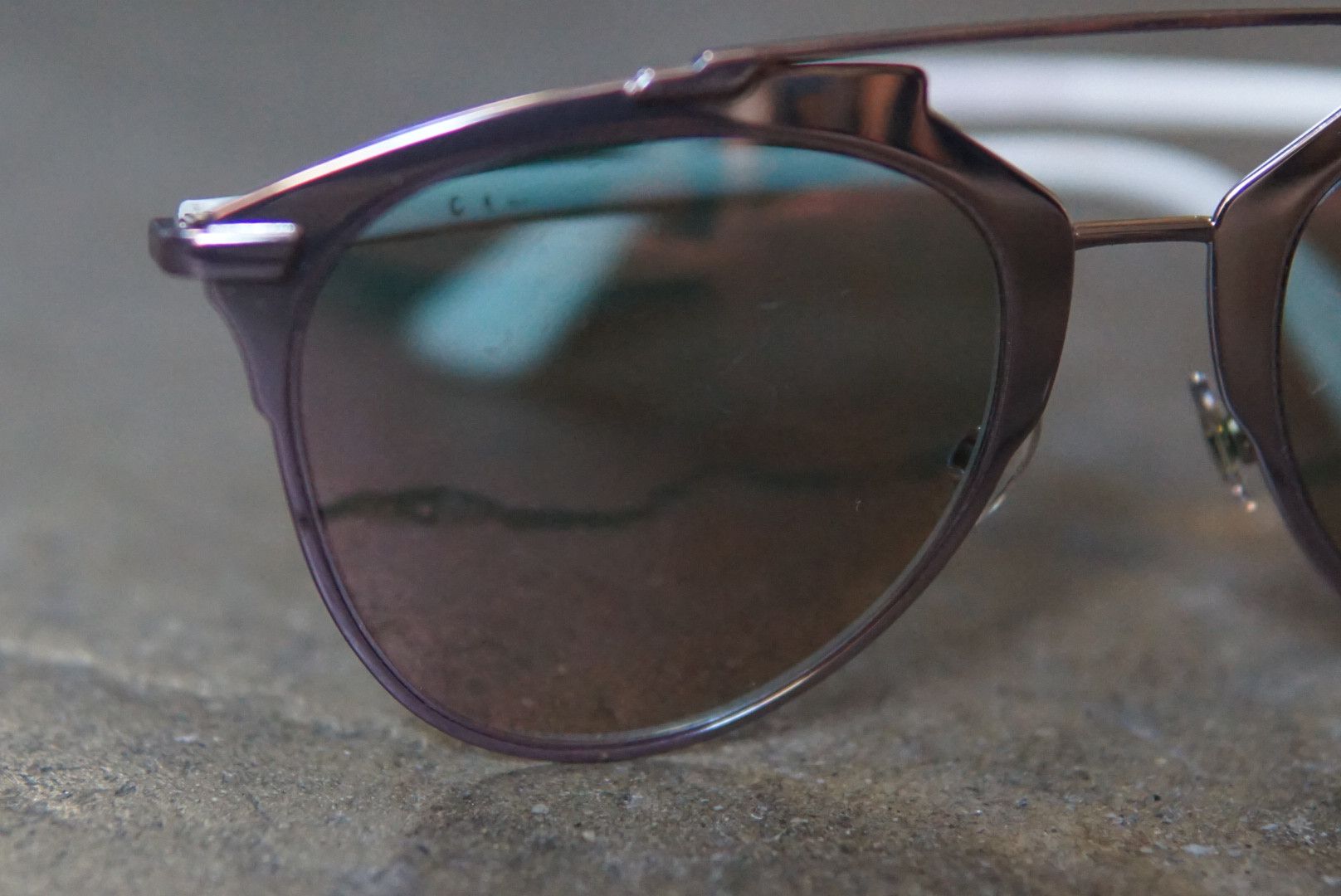 FLAW Christian Dior Sunglasses 31UHA Gold White