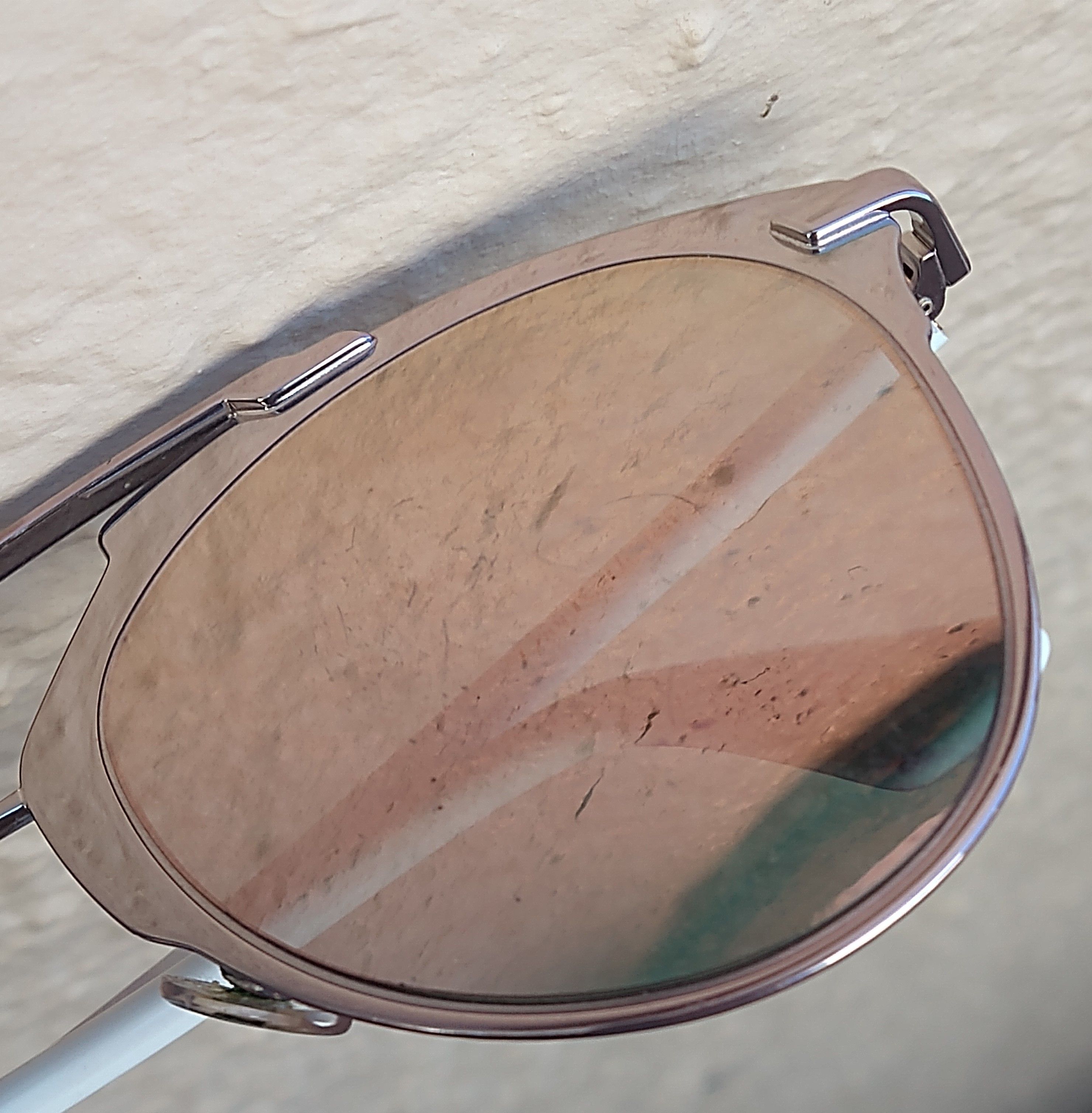 FLAW Christian Dior Sunglasses 31UHA Gold White
