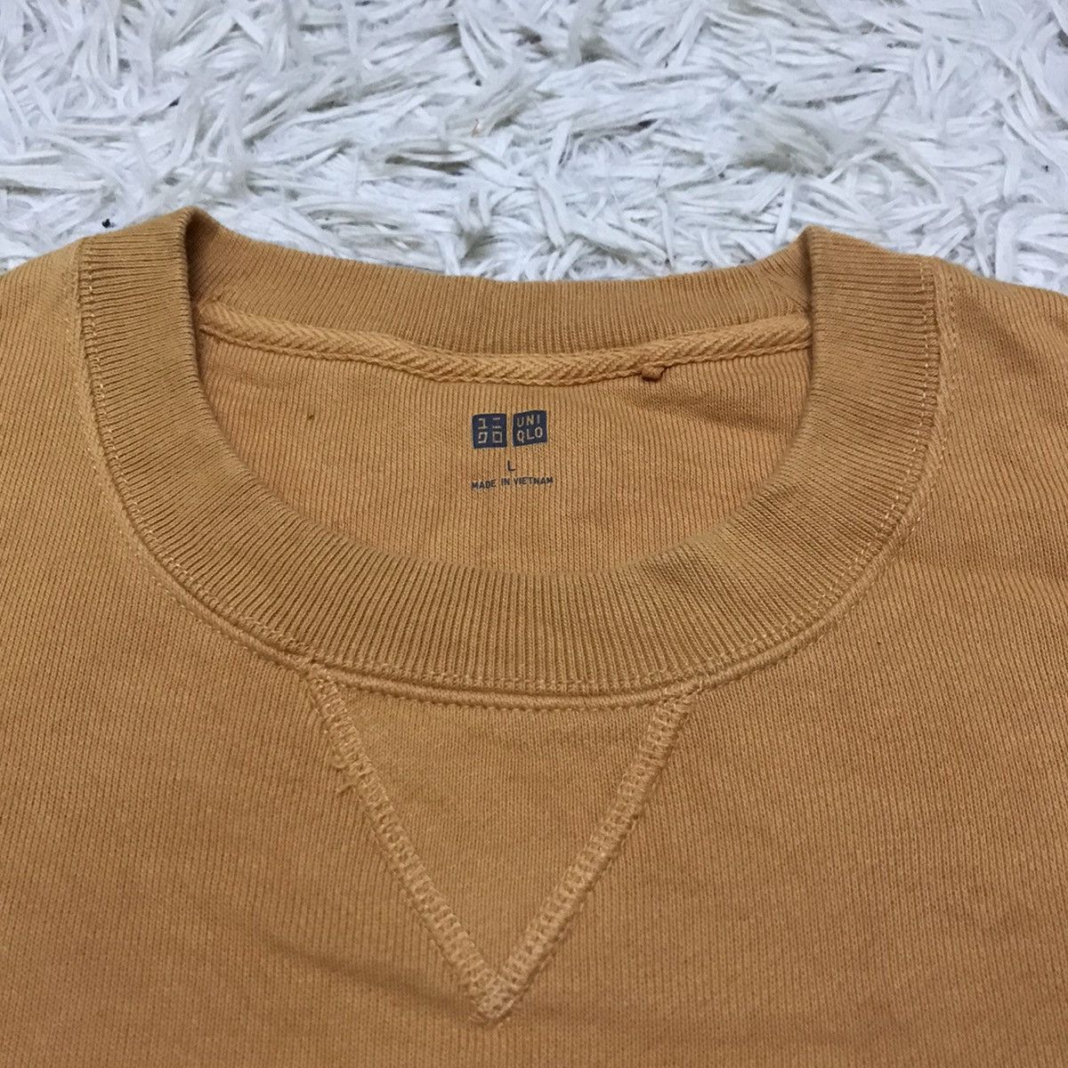 Uniqlo Uniqlo Crewneck Plain Sweatshirt Size US L / EU 52-54 / 3 - 4 Thumbnail