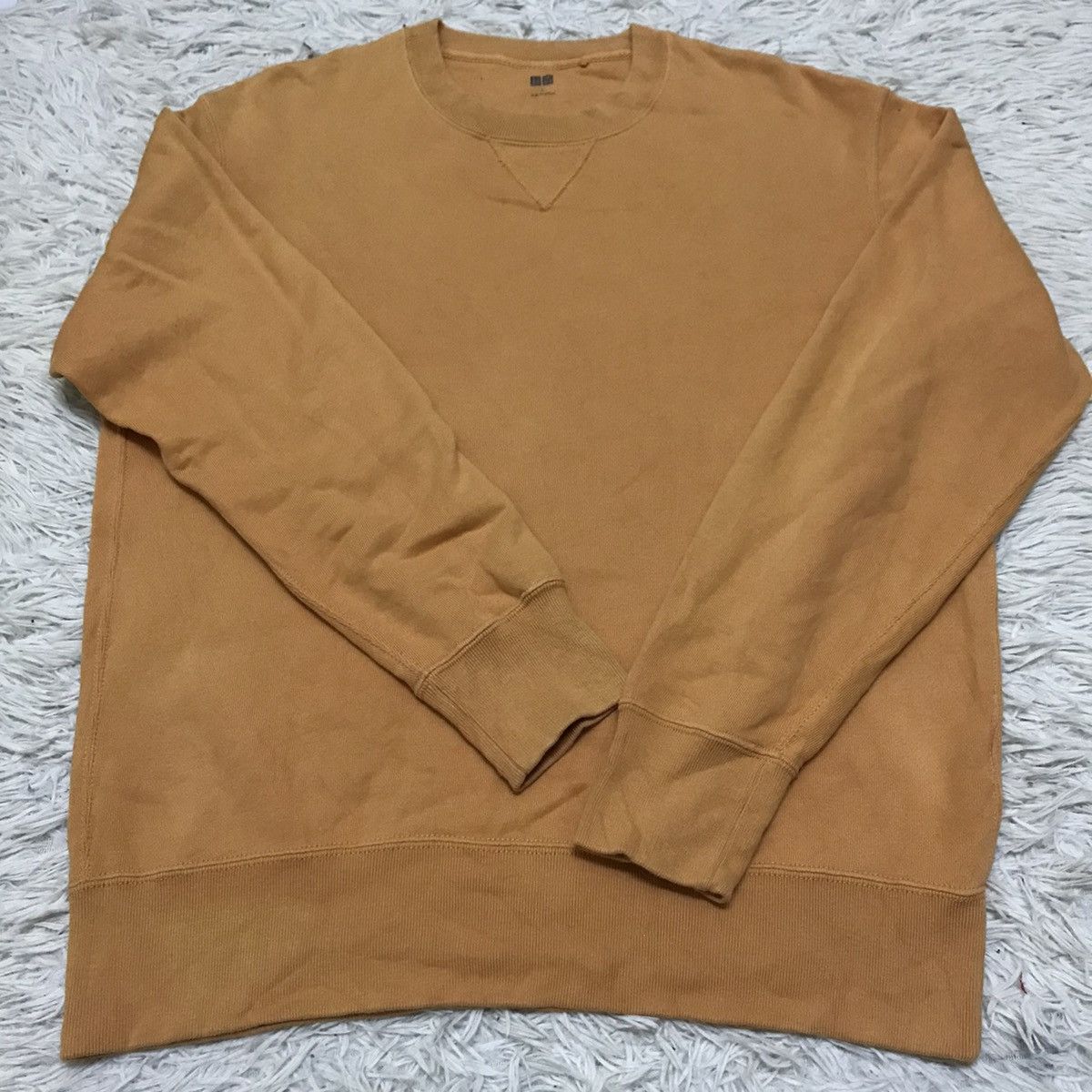 Uniqlo Uniqlo Crewneck Plain Sweatshirt Size US L / EU 52-54 / 3 - 3 Thumbnail