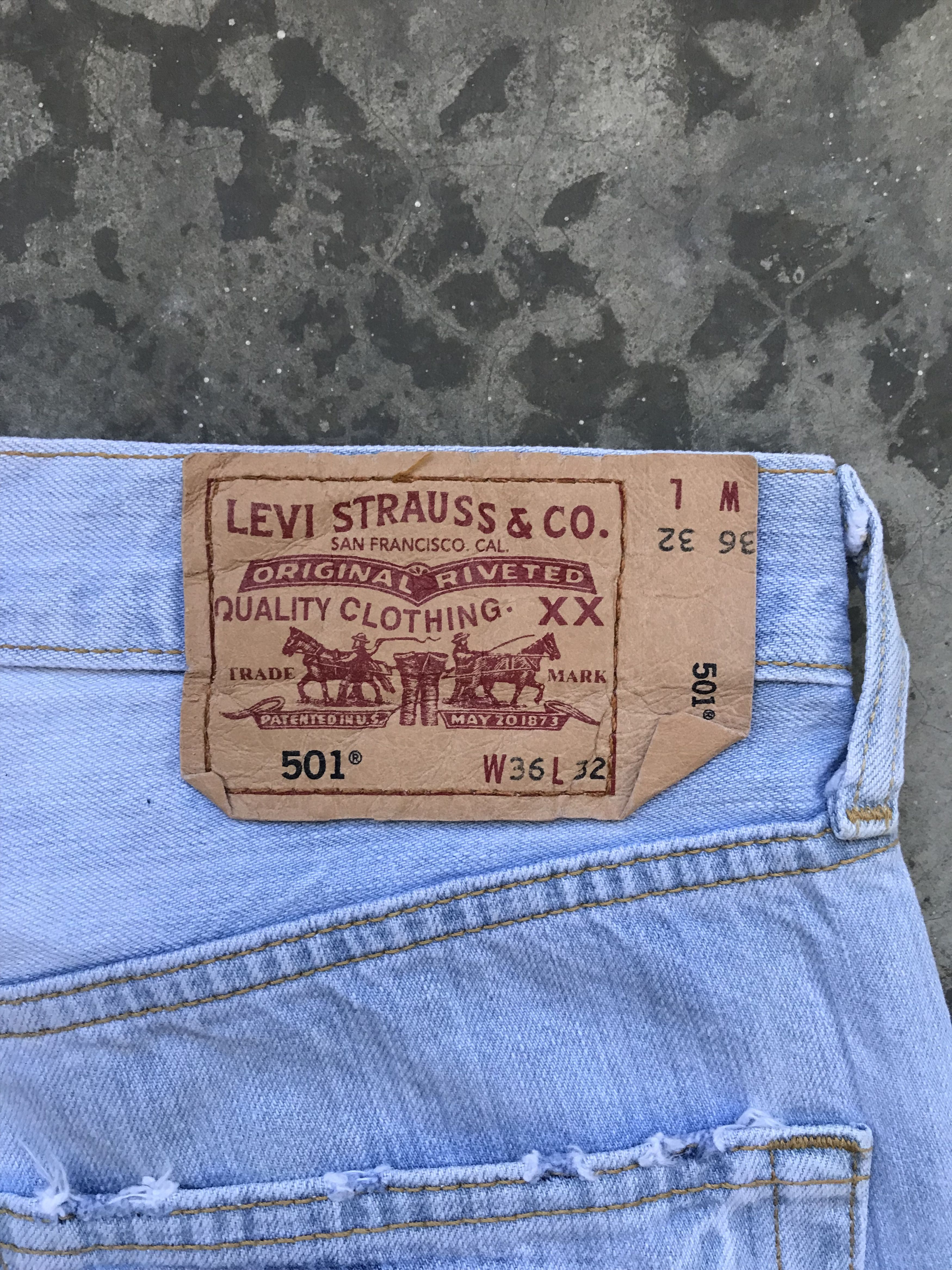 Levi's × Levi's Vintage Clothing × Vintage VLEV51 - Levis 501 Light Distressed Light Wash Jeans Size US 36 / EU 52 - 13 Thumbnail