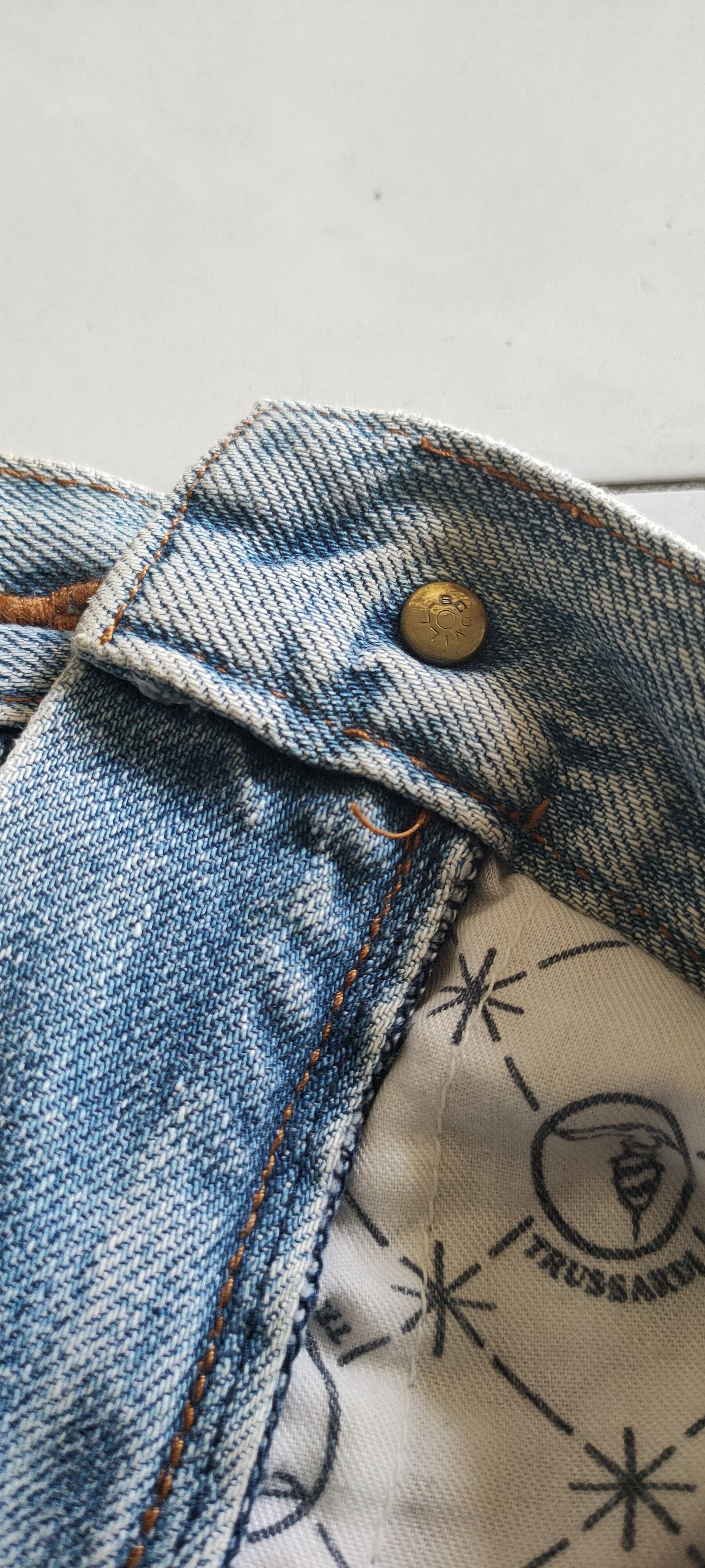 EDWIN VINTAGE DENIM DISTRESSED PAINTED