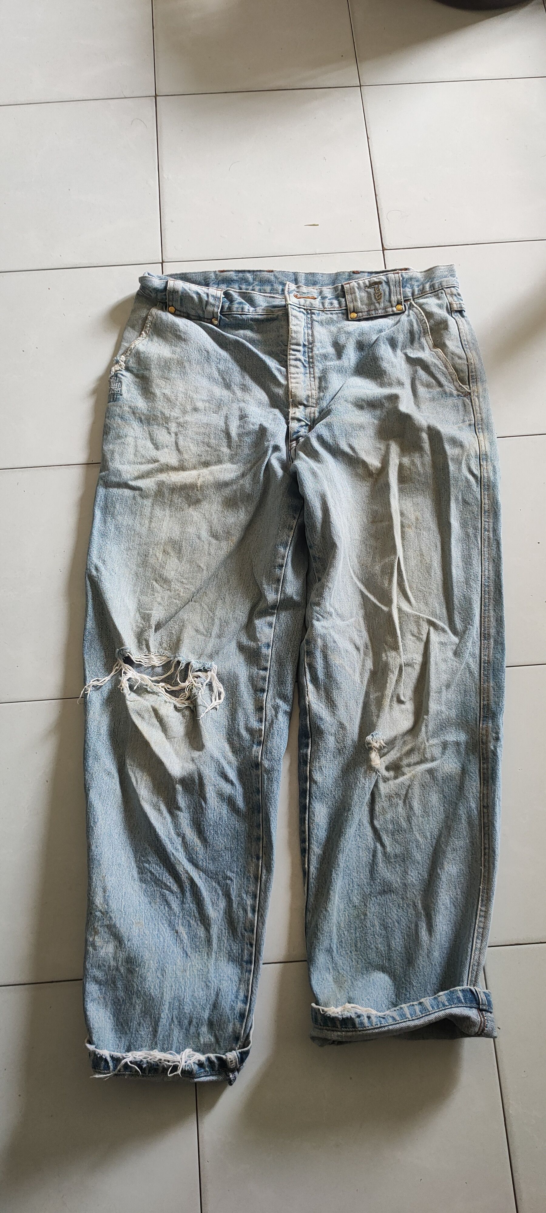 EDWIN VINTAGE DENIM DISTRESSED PAINTED