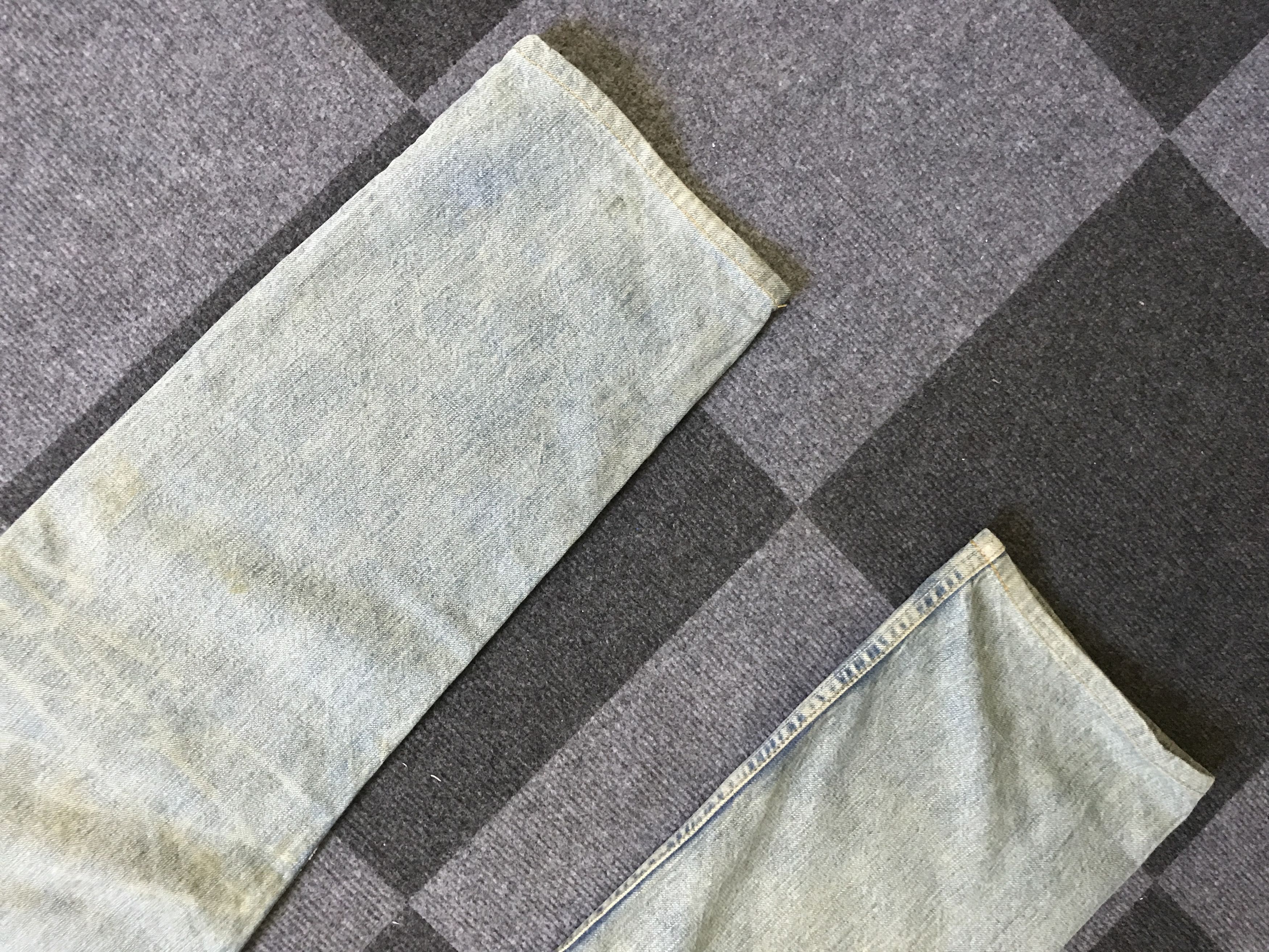 Levi's VLEV95 - Vintage Levis 501 MISFITS Cutoms Distressed Jeans Size US 30 / EU 46 - 16 Thumbnail