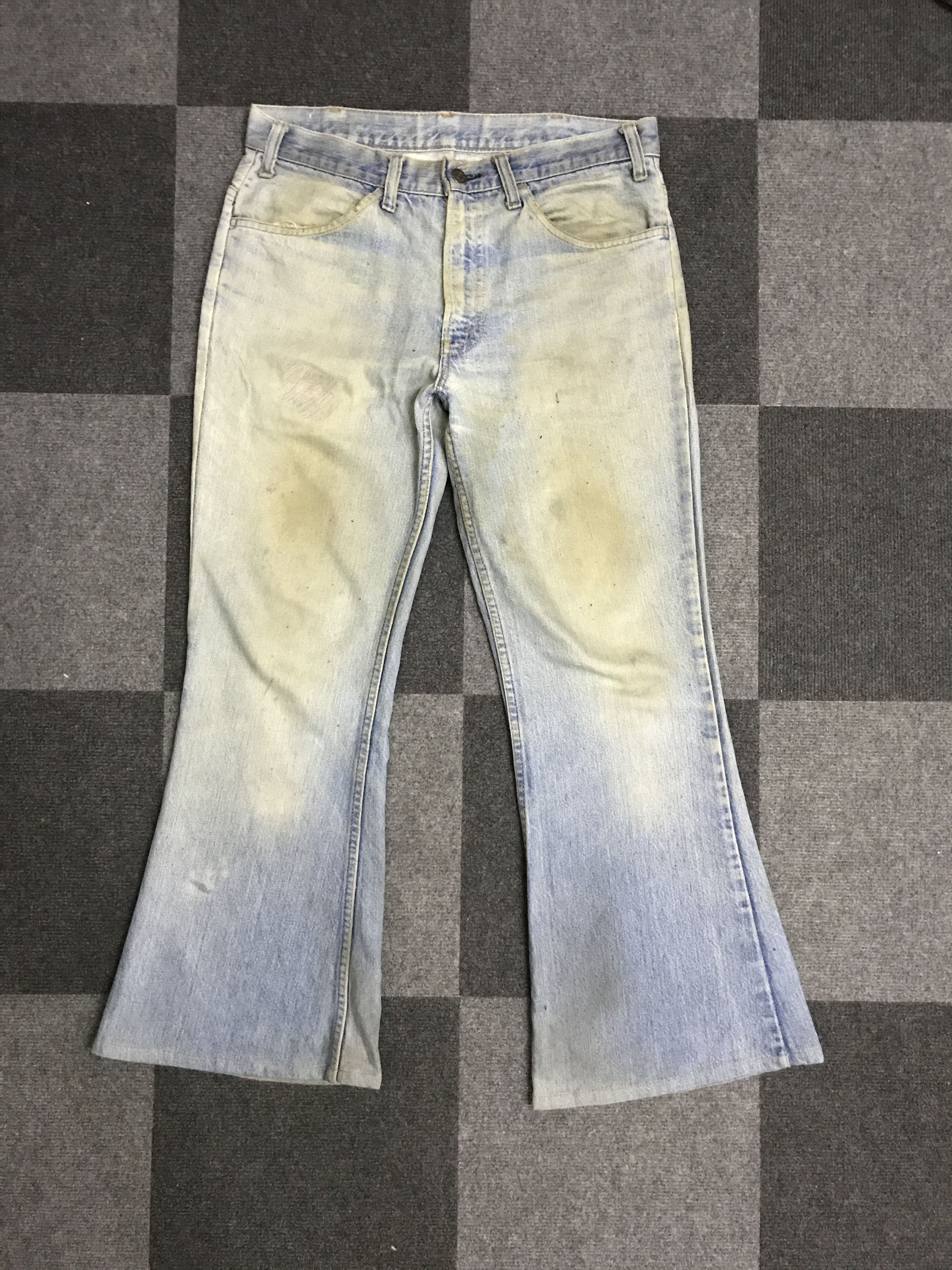 image of Vlev97 - Vintage 70 Levis646 Dirty Bell Botton Jeans in Light Wash, Men's (Size 33)