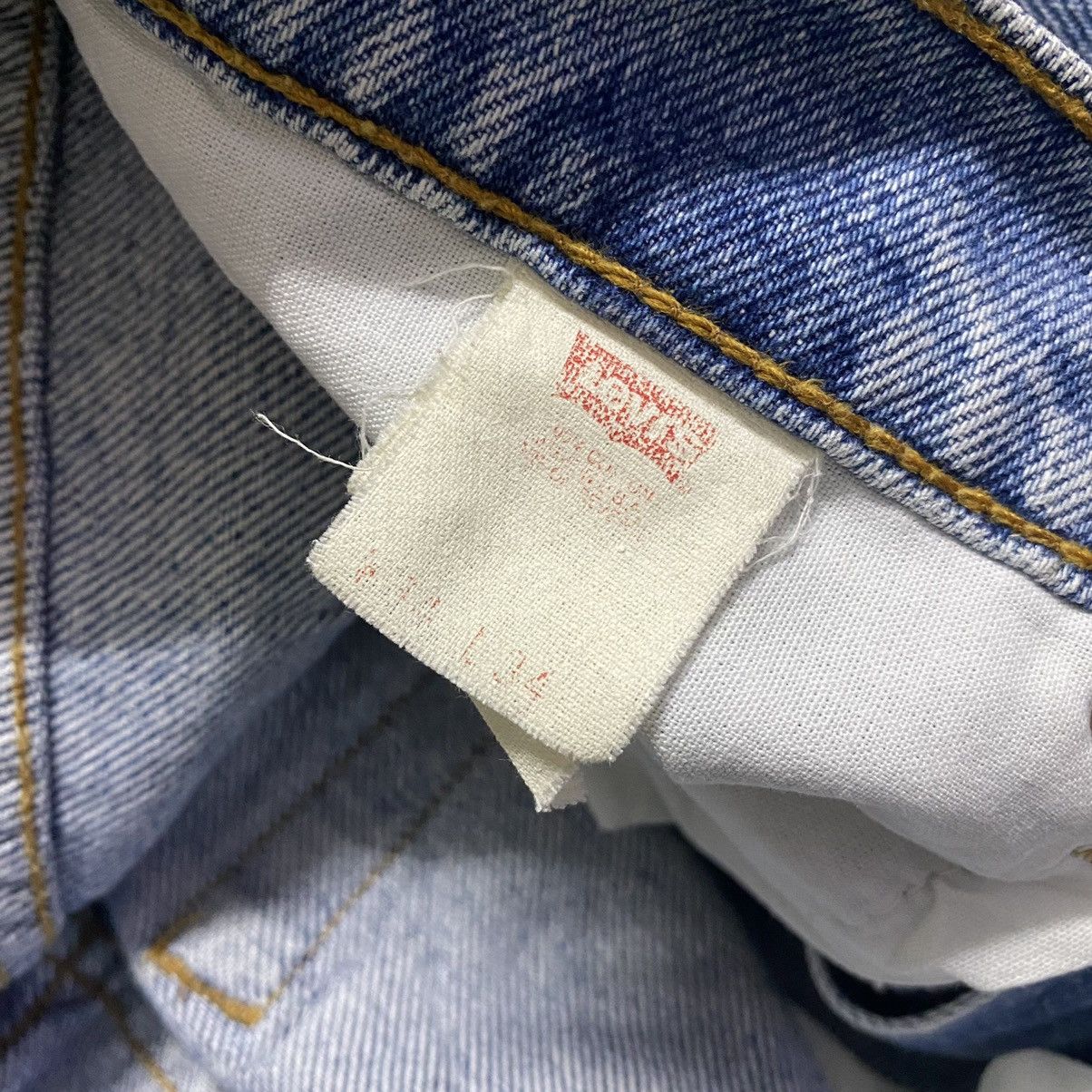Levi's Vintage 90s Levis 517 Flare Jeans Lightwash 33x33 Made USA Size US 33 - 16 Thumbnail