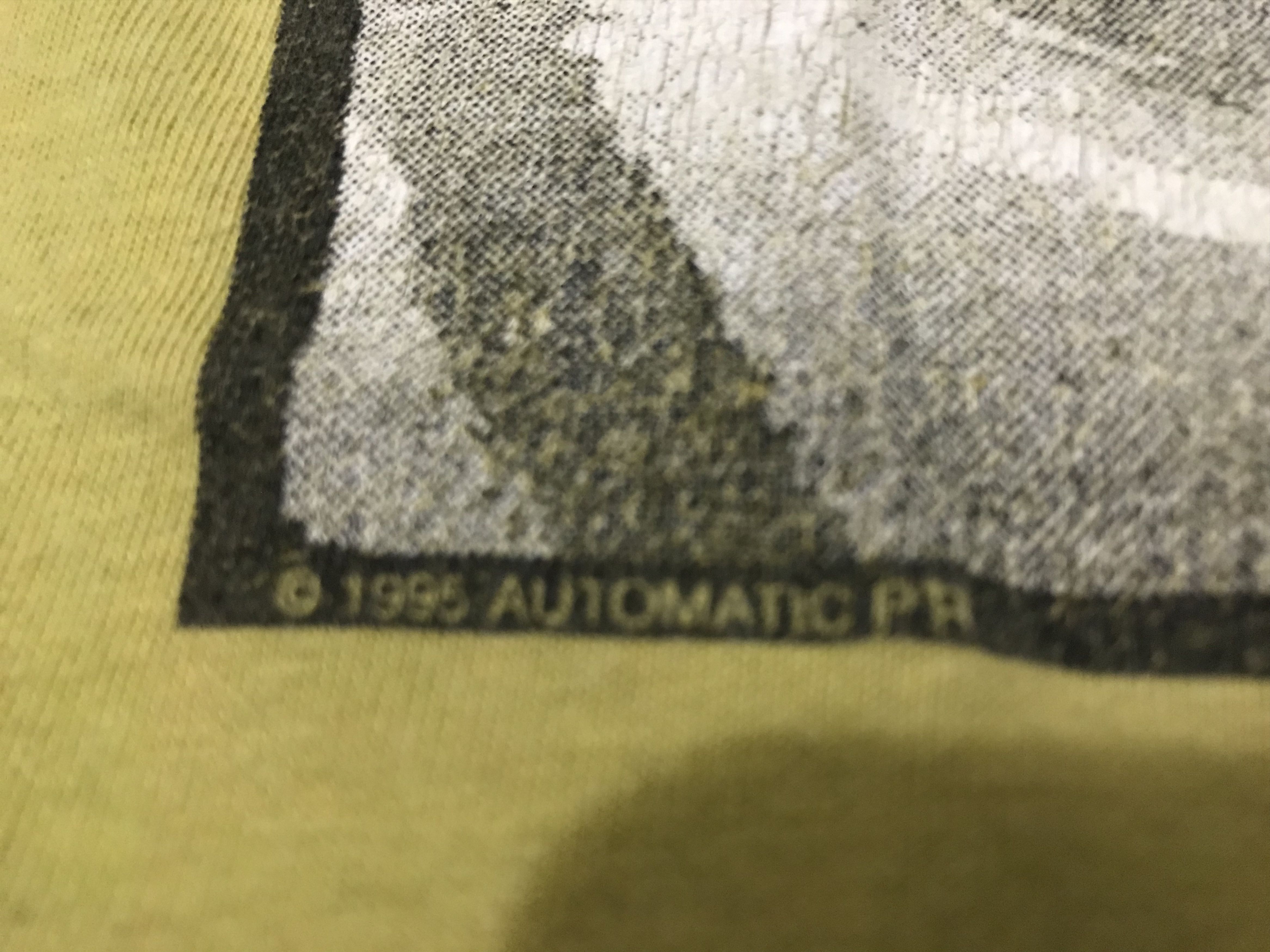 R.E.M. Vintage 1995 REM Automatic Tour Tshirt Size US XL / EU 56 / 4 - 5 Thumbnail