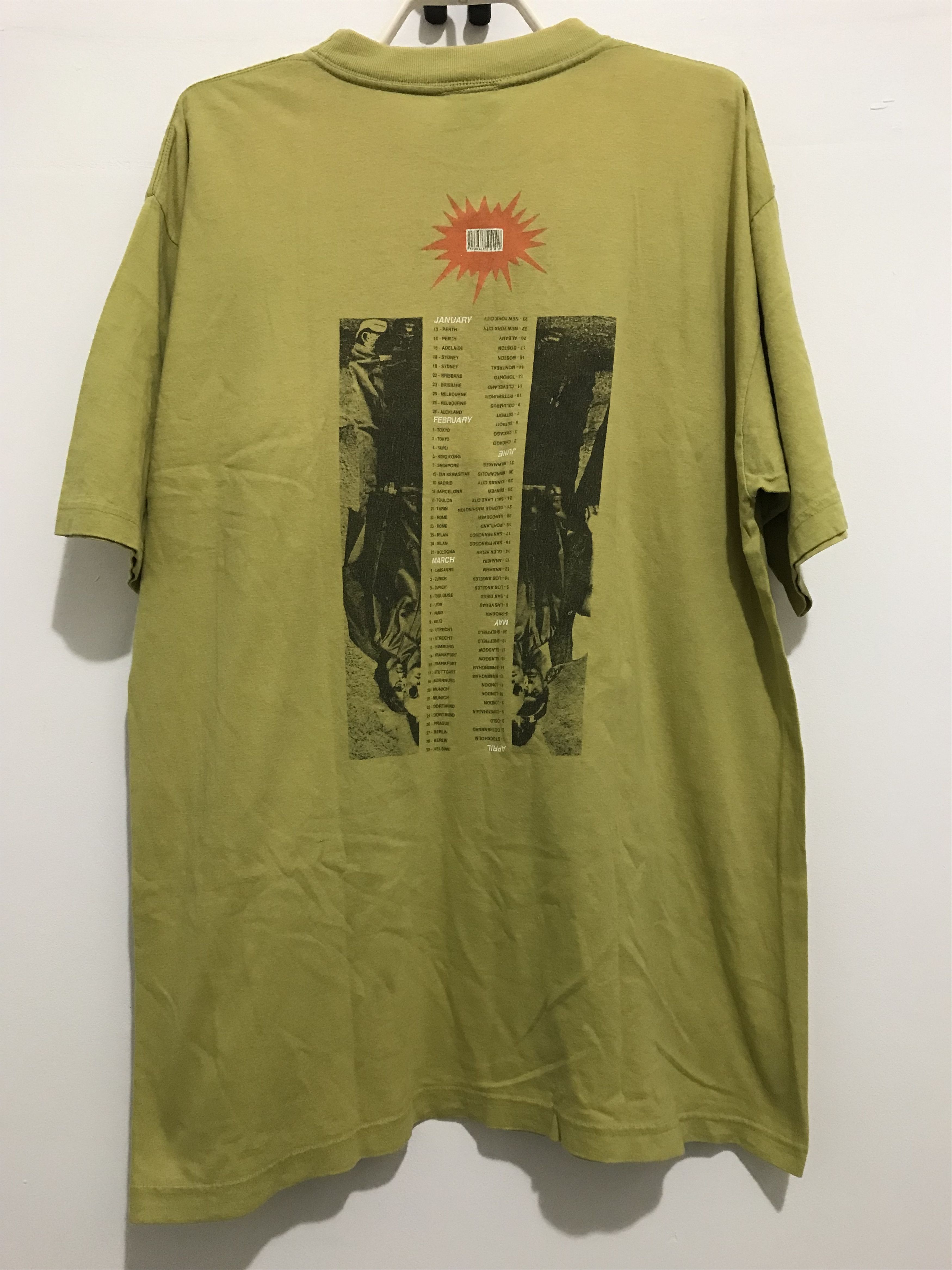 R.E.M. Vintage 1995 REM Automatic Tour Tshirt Size US XL / EU 56 / 4 - 2 Thumbnail