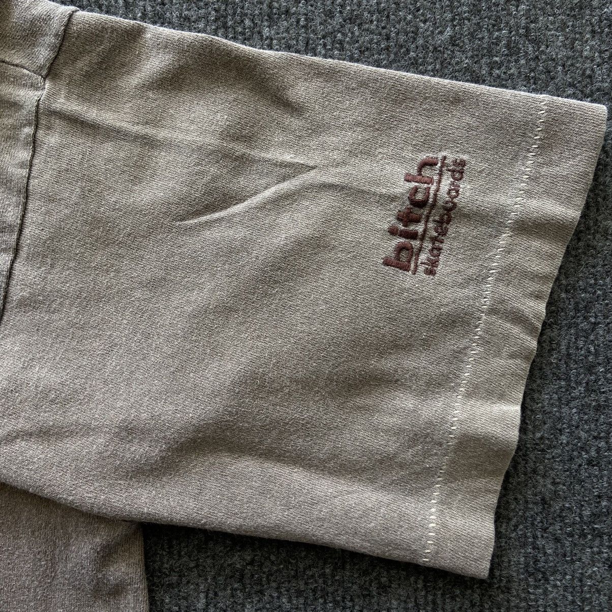Vintage Bitch Skateboard Small Logo Tshirt Size US M / EU 48-50 / 2 - 3 Thumbnail