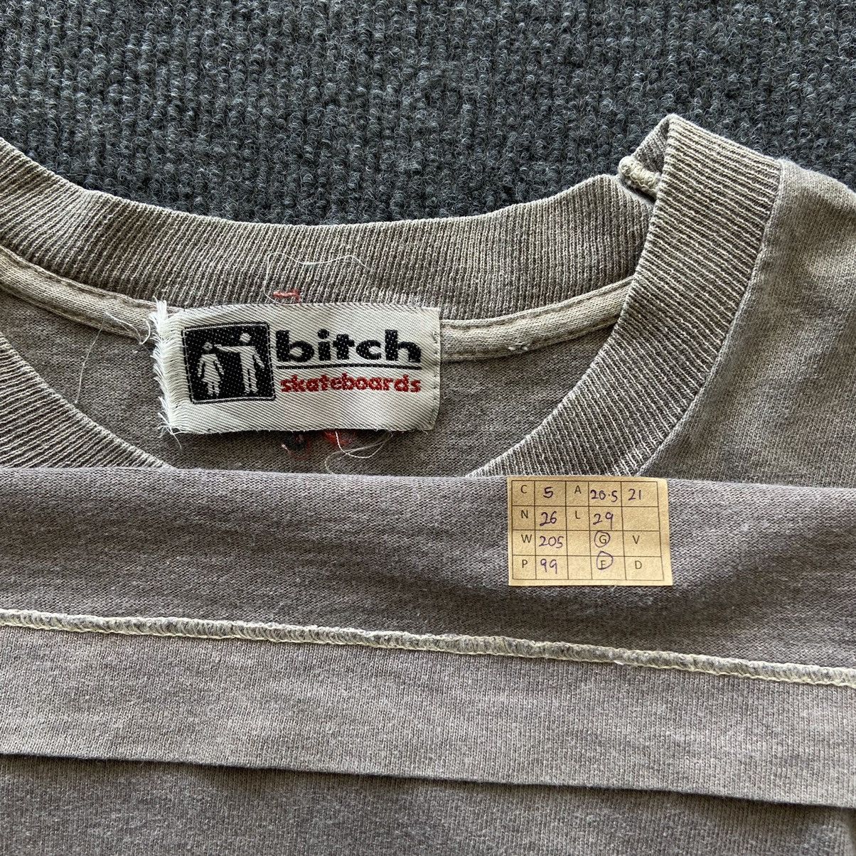 Vintage Bitch Skateboard Small Logo Tshirt Size US M / EU 48-50 / 2 - 4 Thumbnail