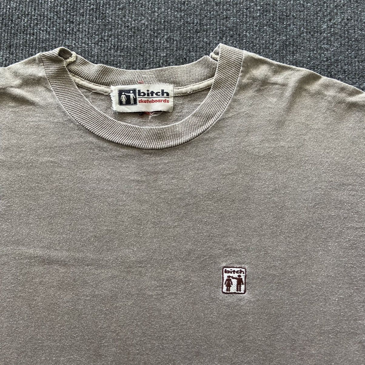 Vintage Bitch Skateboard Small Logo Tshirt Size US M / EU 48-50 / 2 - 2 Thumbnail