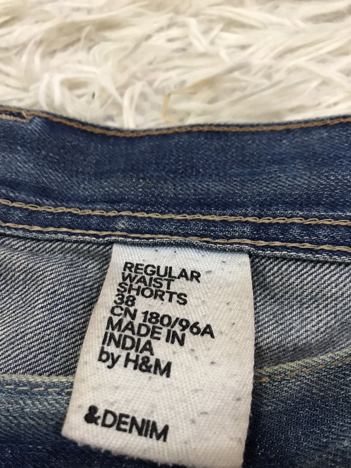 H&M H&M Denim Jeans Short Pants Size US 39 - 5 Thumbnail