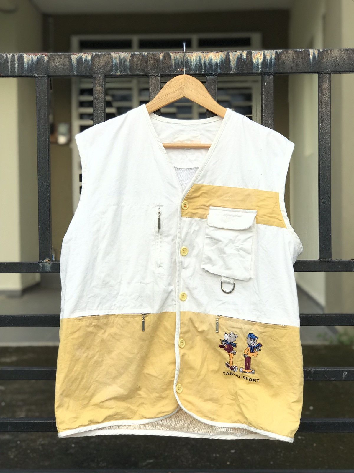 Japanese Brand Vintage Castelbajac Sport Vest Size US M / EU 48-50 / 2 - 1 Thumbnail