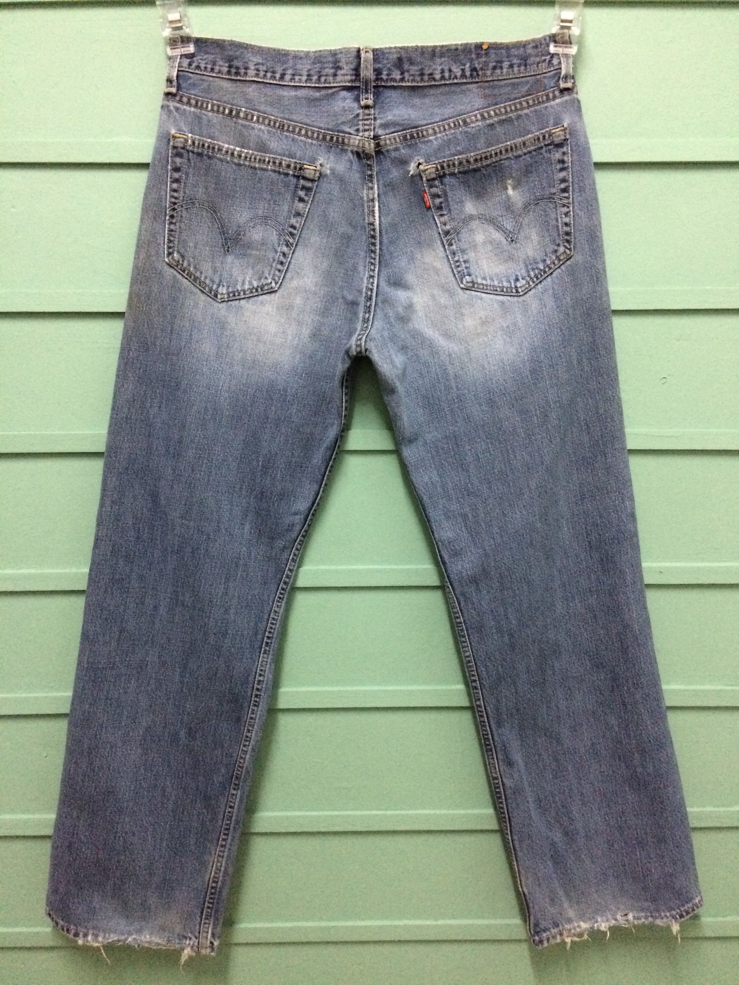 Levi's Distressed Levis 529 Low Rise Jeans #B-171 Size US 35 - 2 Thumbnail