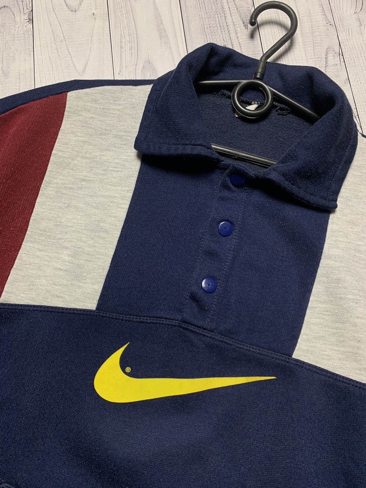 Nike × Vintage Vintage Nike sweatshirt logo swoosh size Xs rare Centr logo Size US XS / EU 42 / 0 - 3 Thumbnail