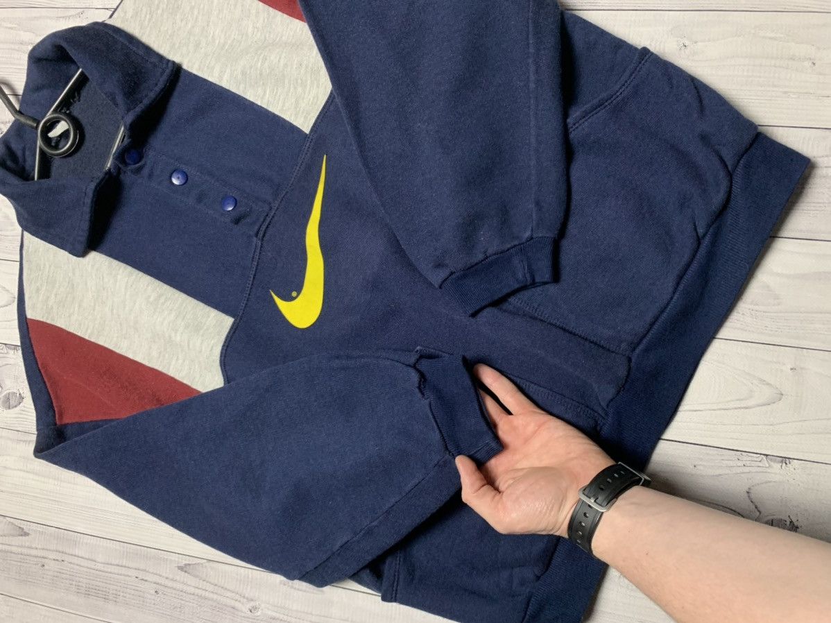 Nike × Vintage Vintage Nike sweatshirt logo swoosh size Xs rare Centr logo Size US XS / EU 42 / 0 - 5 Thumbnail