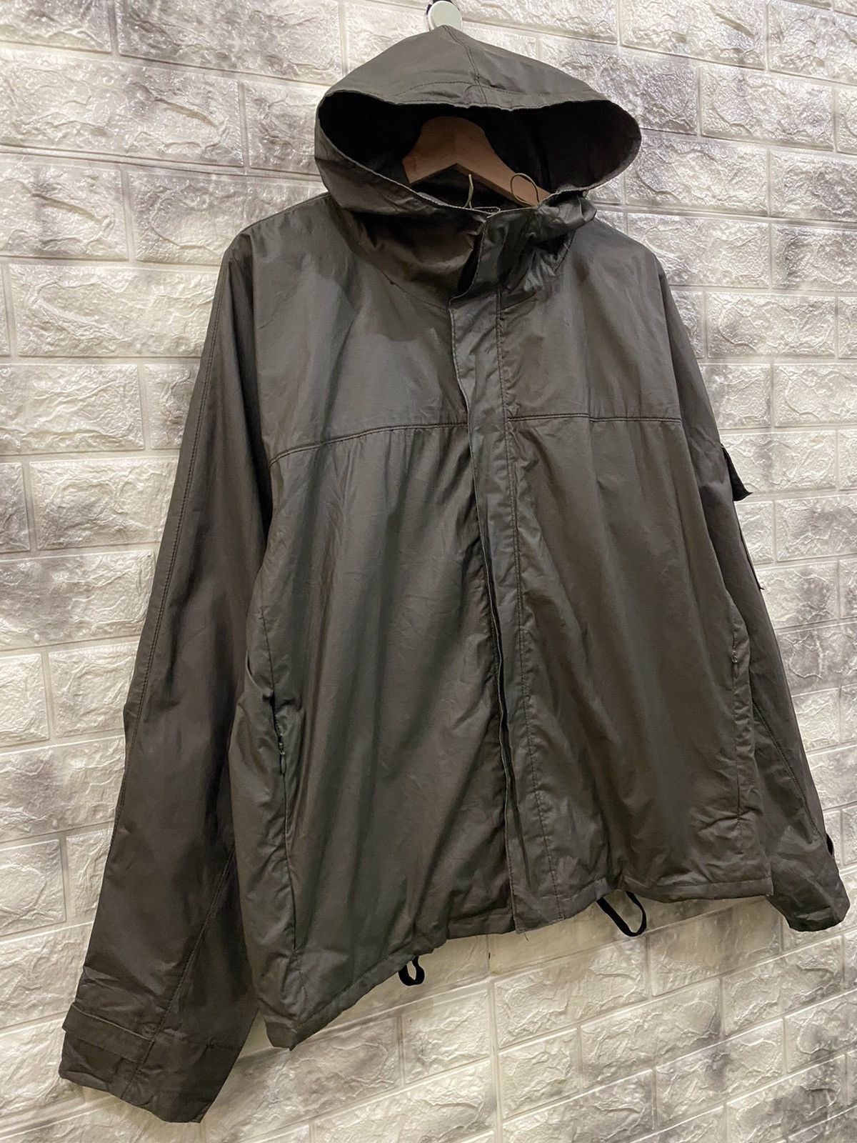 Base London Base elements made in italy Windbreaker Size US M / EU 48-50 / 2 - 5 Thumbnail