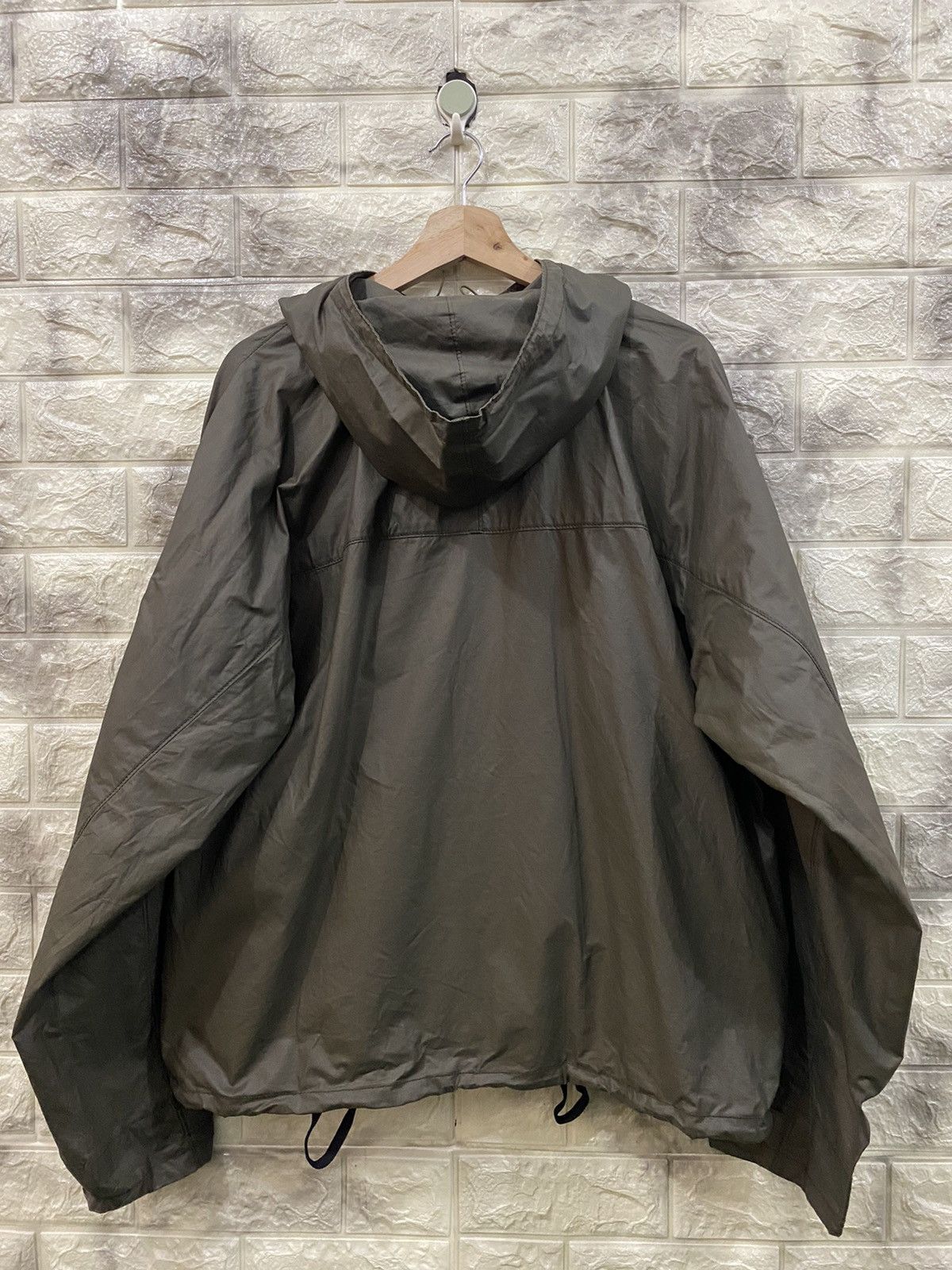 Base London Base elements made in italy Windbreaker Size US M / EU 48-50 / 2 - 7 Thumbnail