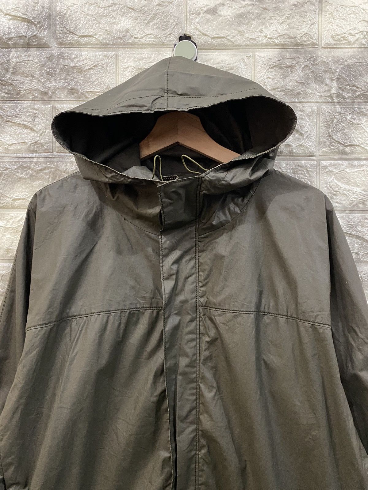 Base London Base elements made in italy Windbreaker Size US M / EU 48-50 / 2 - 8 Thumbnail