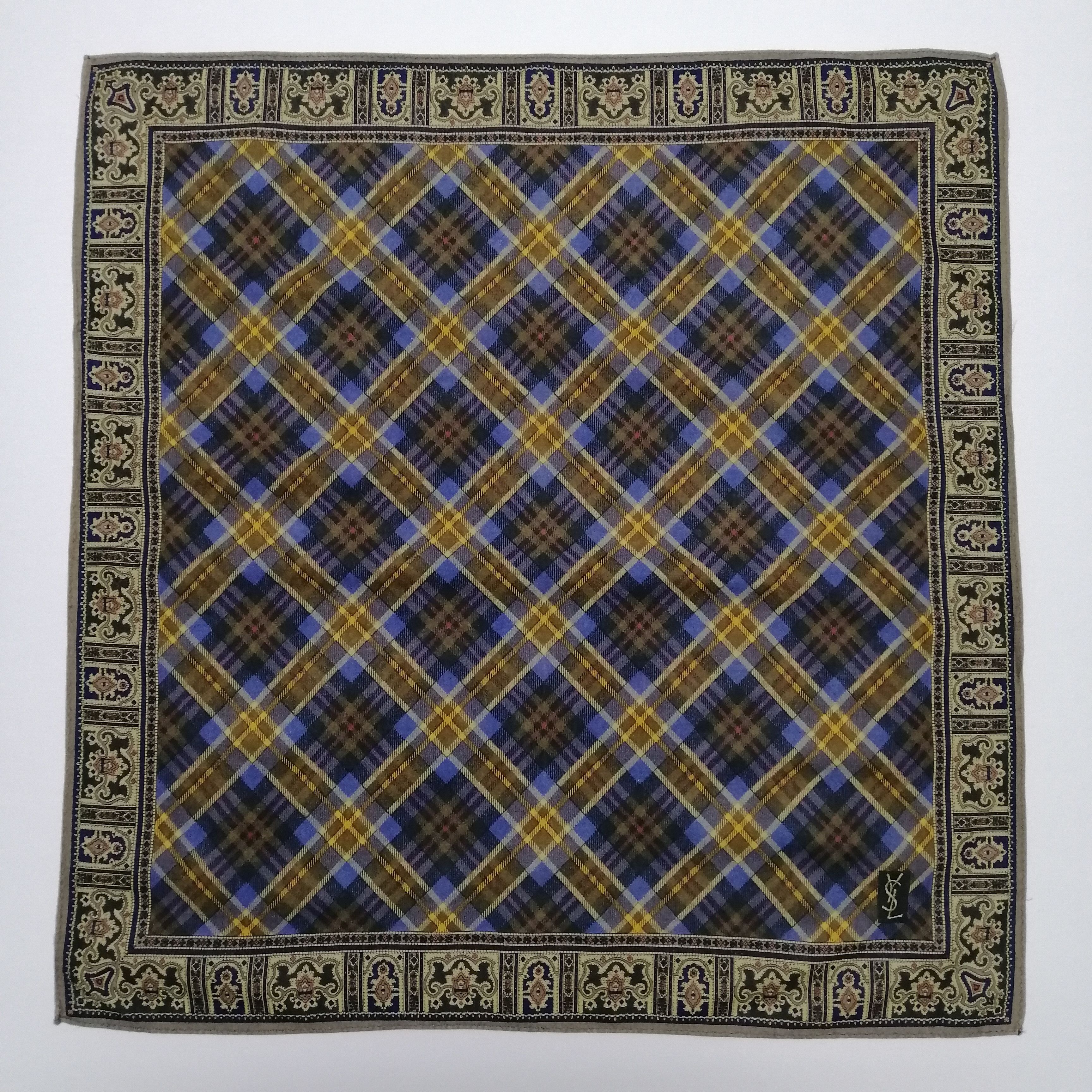 Vintage Yves Saint Laurent Handkerchief/Neckerchief/Bandana-KD1177 Size ONE SIZE - 2 Thumbnail