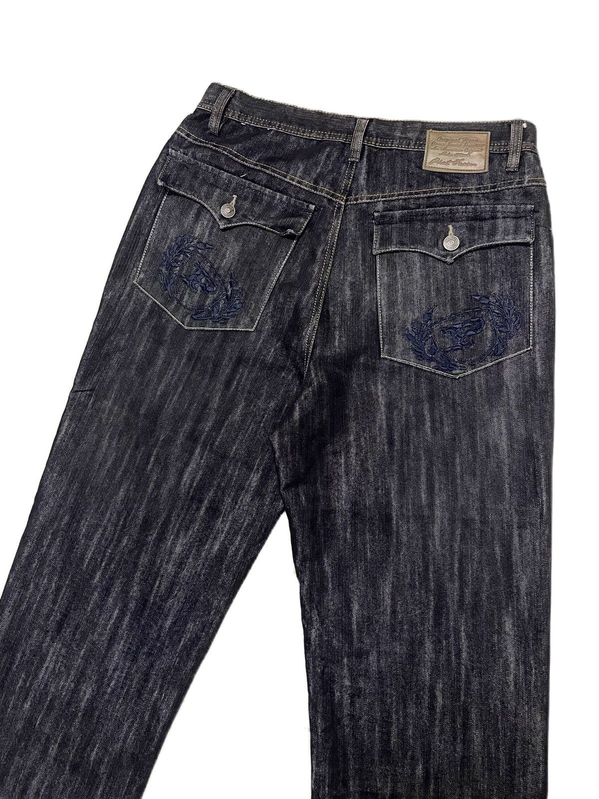 Phat Farm Vintage Phat Farm Baggy Jeans Embroidery Logo Size US 31 - 1 Thumbnail