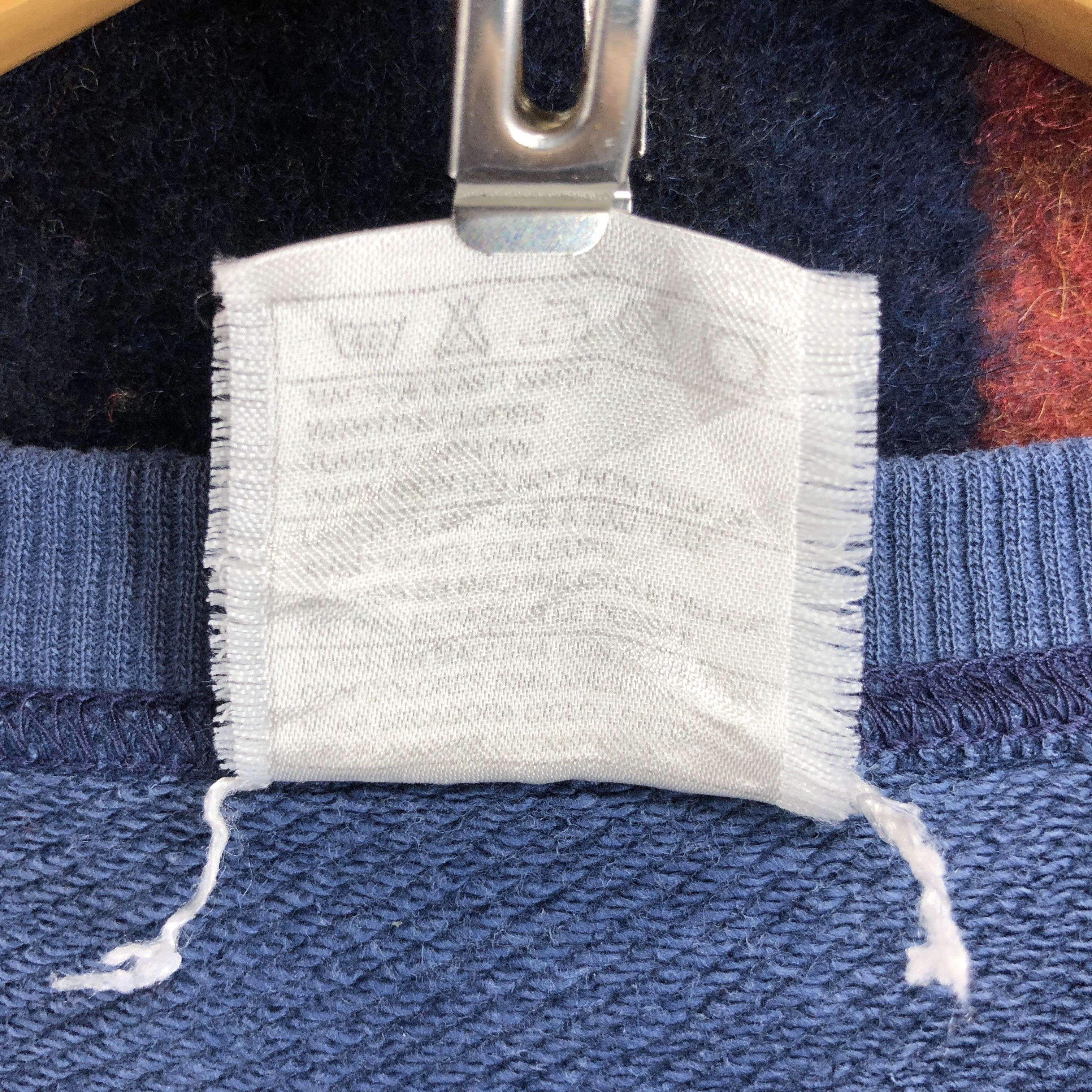 Nike 90s Vintage NIKE SILVER TAG Crew Neck Sweatshirt #0330/M Size US L / EU 52-54 / 3 - 7 Thumbnail