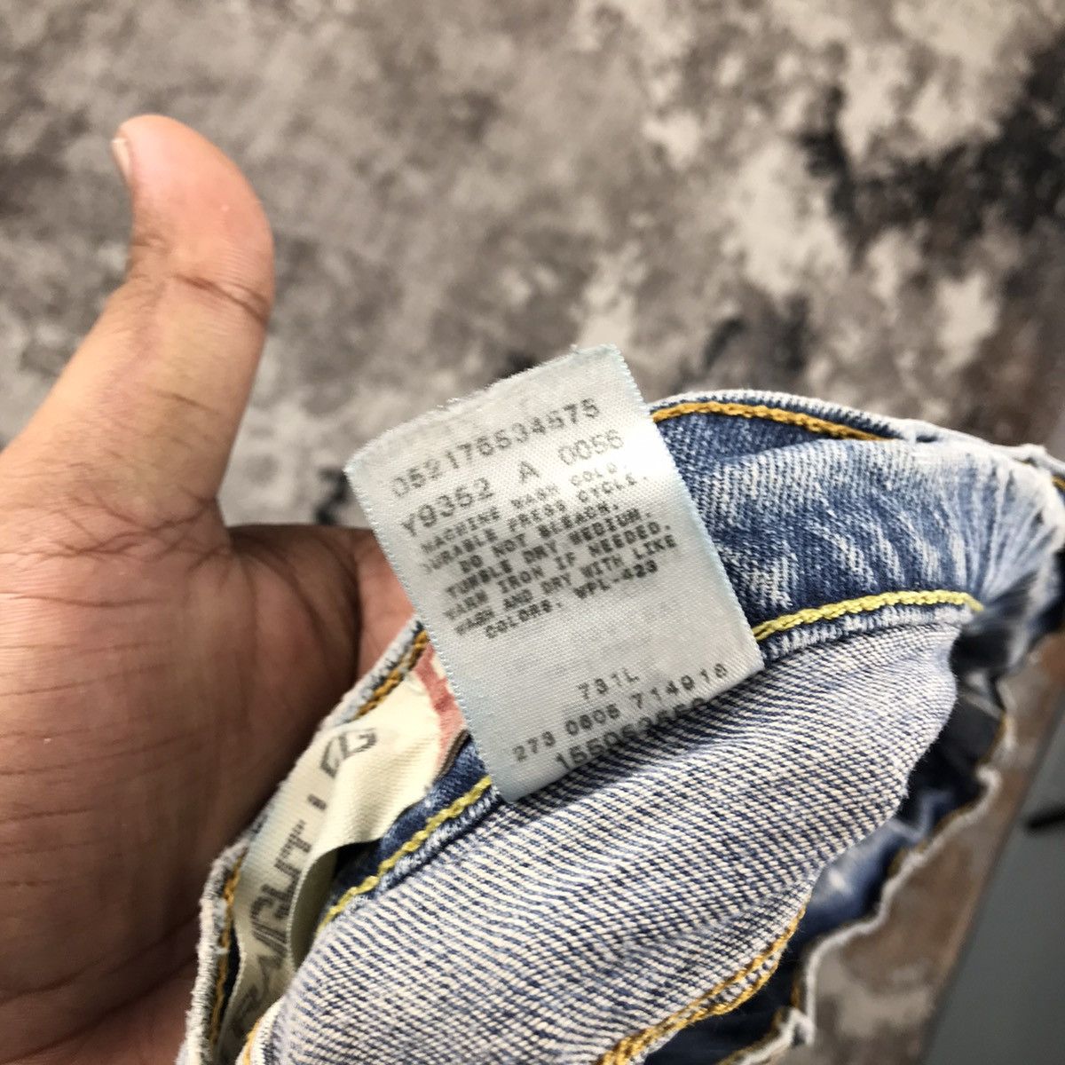 Levi's × Vintage Vintage Levis 505 Baggy Light Wash Distressed Denim Jeans Size 34" / US 12 / IT 48 - 17 Thumbnail