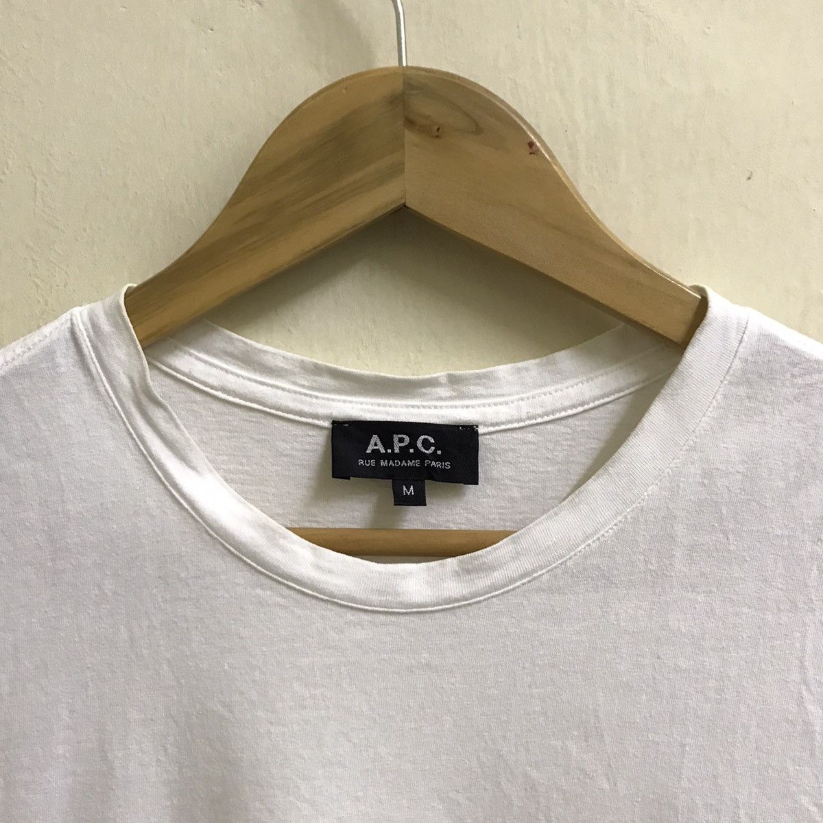 A.P.C. A.P.C white biglogo tshirt Size US S / EU 44-46 / 1 - 4 Thumbnail