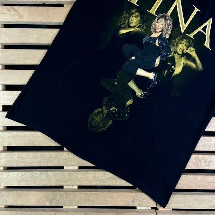 Band Tees Mens Vintage T Shirt Tina Turner Live in Concert Size M Size US S / EU 44-46 / 1 - 3 Thumbnail