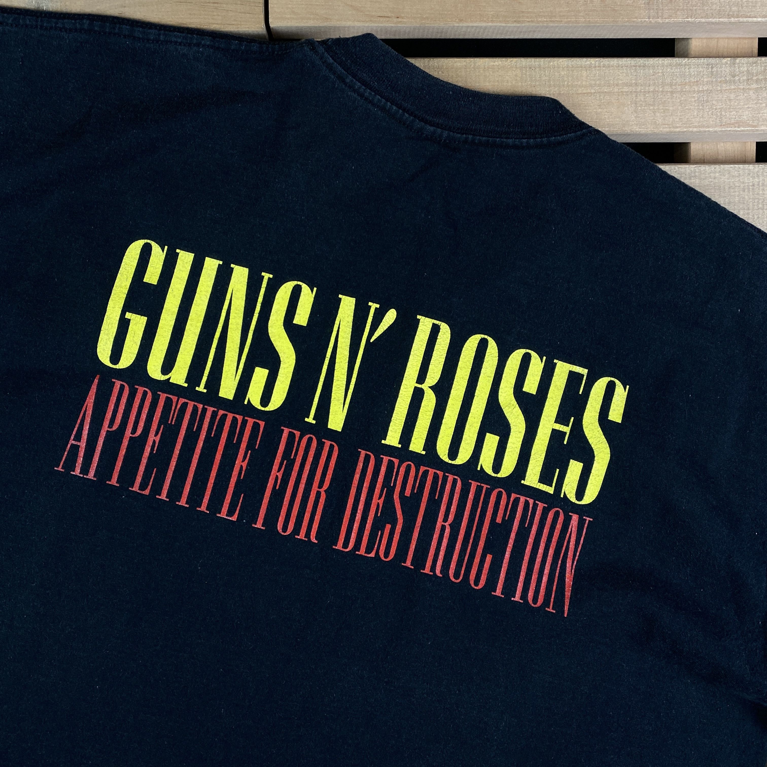 Guns N' Roses × Vintage Men’s Rock T-Shirt Guns N Roses Vintage 2004 Size L Size US M / EU 48-50 / 2 - 7 Thumbnail