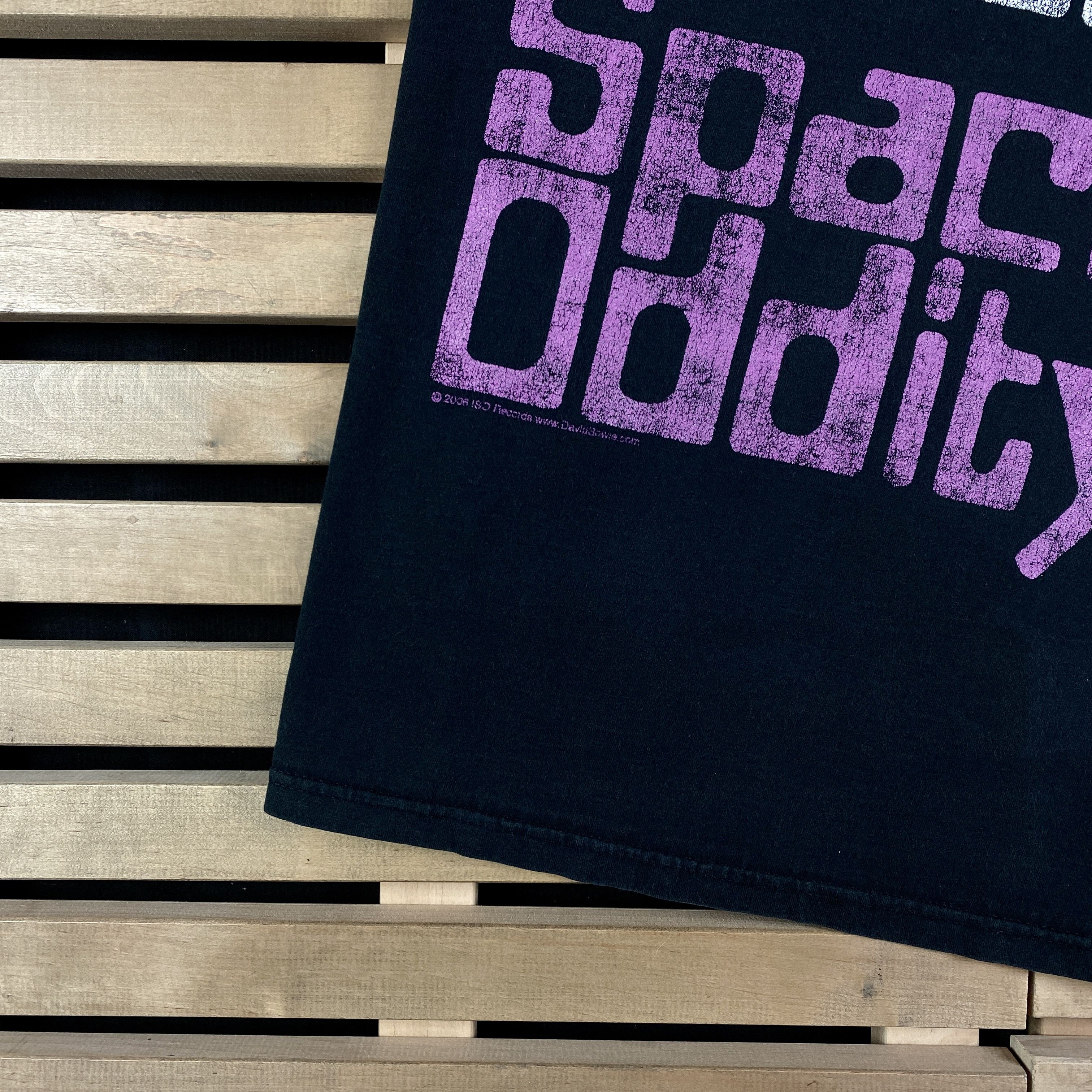 Band Tees × Vintage Mens Vintage T Shirt David Bowie Space Oddity 2006 Size M Size US M / EU 48-50 / 2 - 3 Thumbnail