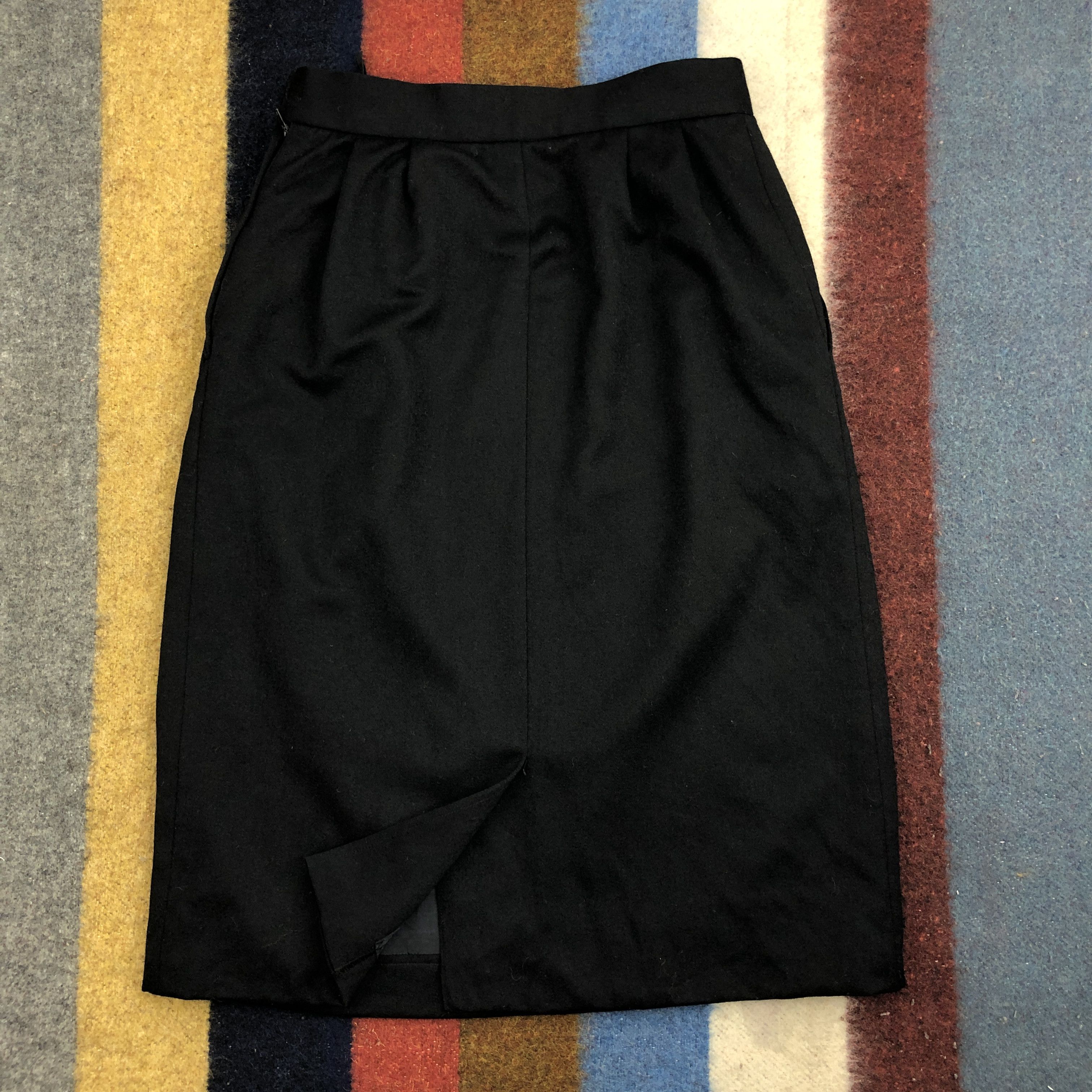Yves Saint Laurent Vintage YSL Casual Skirt Mini Skirt #0453/S Size 27" / US 4 / IT 40 - 9 Thumbnail