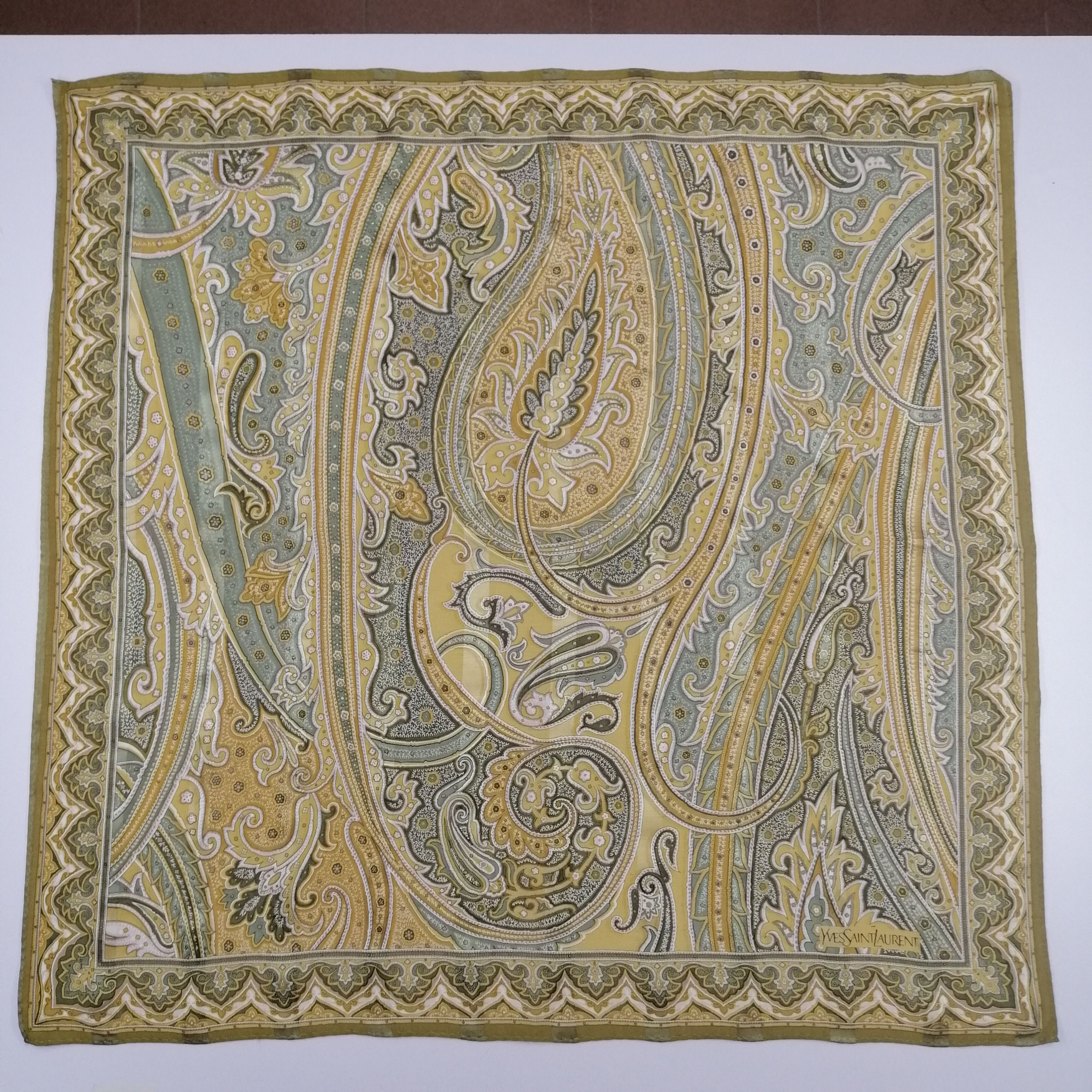 Vintage Yves Saint Laurent Handkerchief/Neckerchief/Scarf-KD2099 Size ONE SIZE - 4 Thumbnail