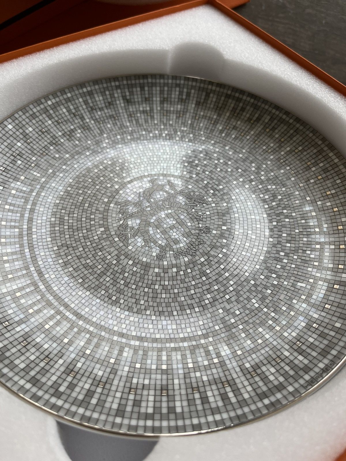 Hermes Hermes Mosaique Plates (x2) Set Brand New Size ONE SIZE - 14 Thumbnail